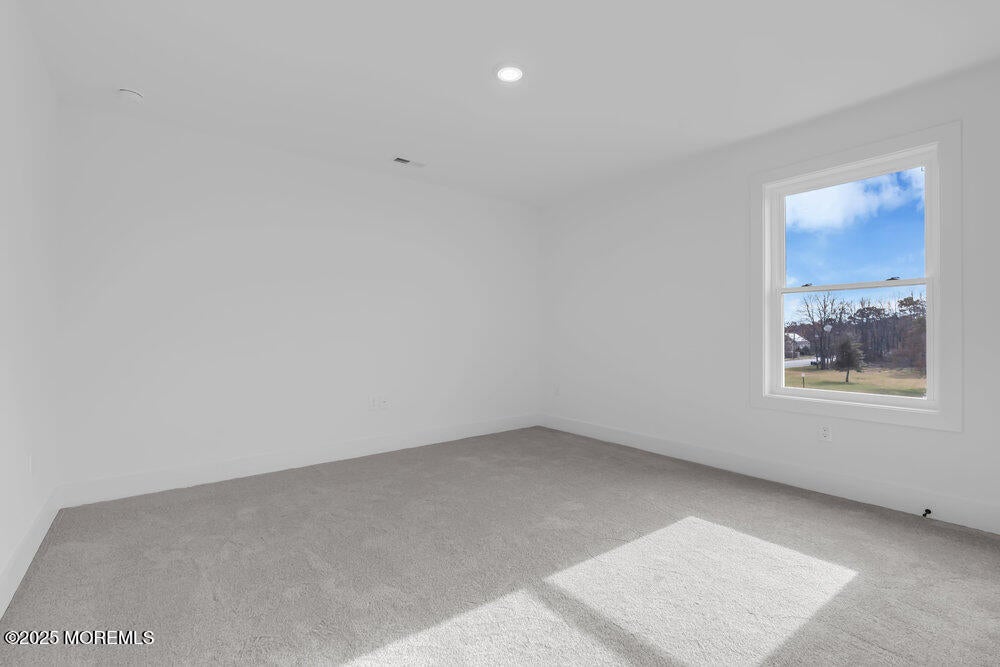 Toms River, New Jersey, 08755, United States, 5 Bedrooms Bedrooms, ,5 BathroomsBathrooms,Residential,Active,1997624