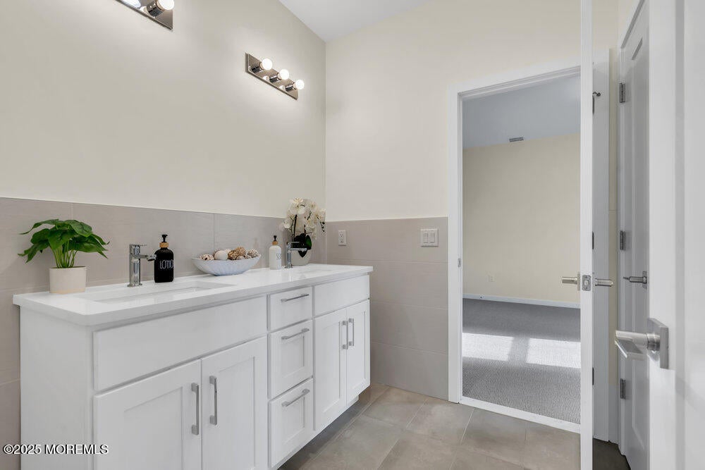 Jackson, New Jersey, 08527, United States, 6 Bedrooms Bedrooms, ,4 BathroomsBathrooms,Residential,Active,2007039