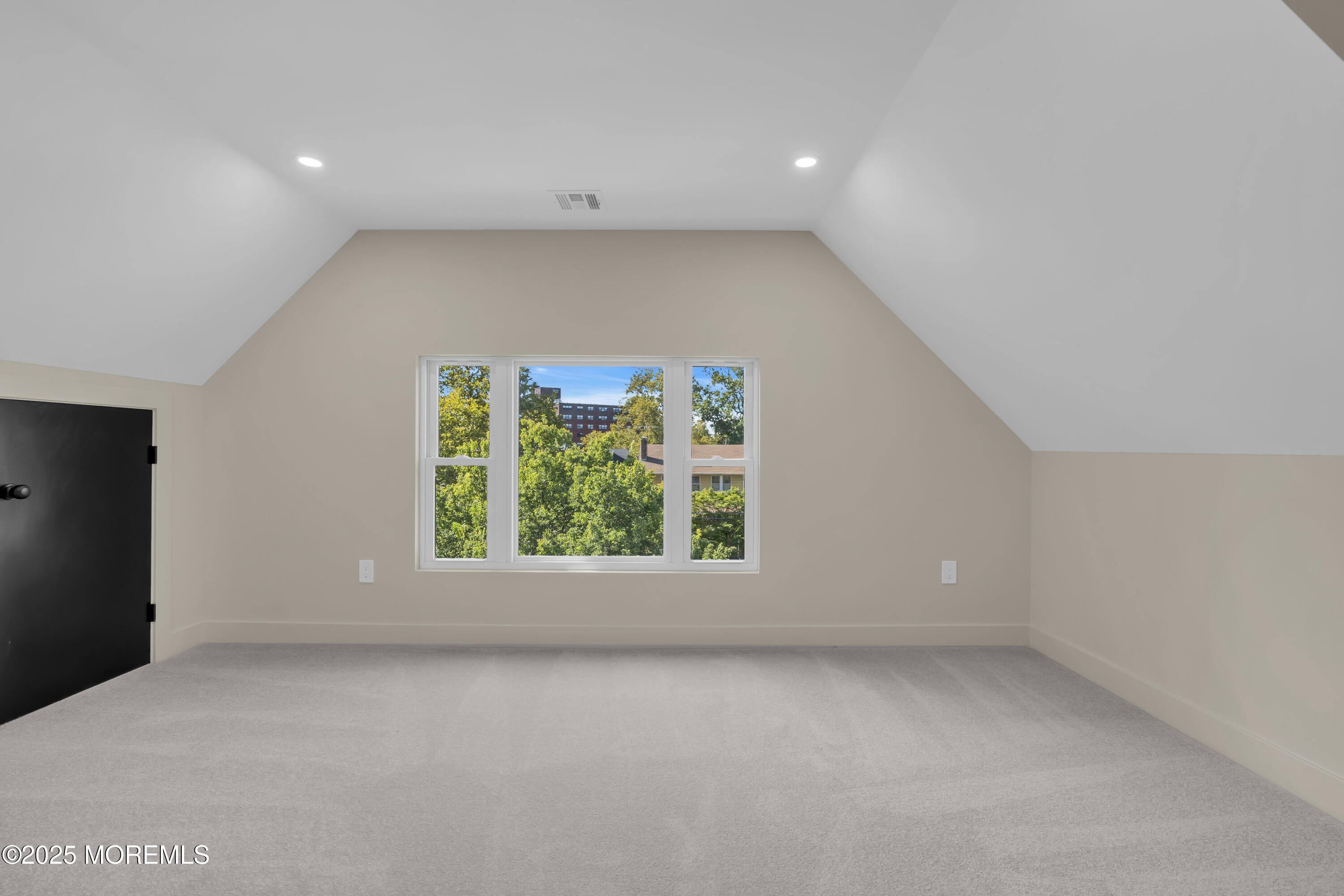 Asbury Park, New Jersey, 07712, United States, 6 Bedrooms Bedrooms, ,4 BathroomsBathrooms,Residential,Active,1929708