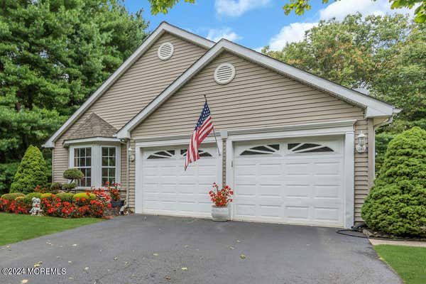 65 SKYLINE DR, LAKEWOOD, NJ 08701 - Image 1