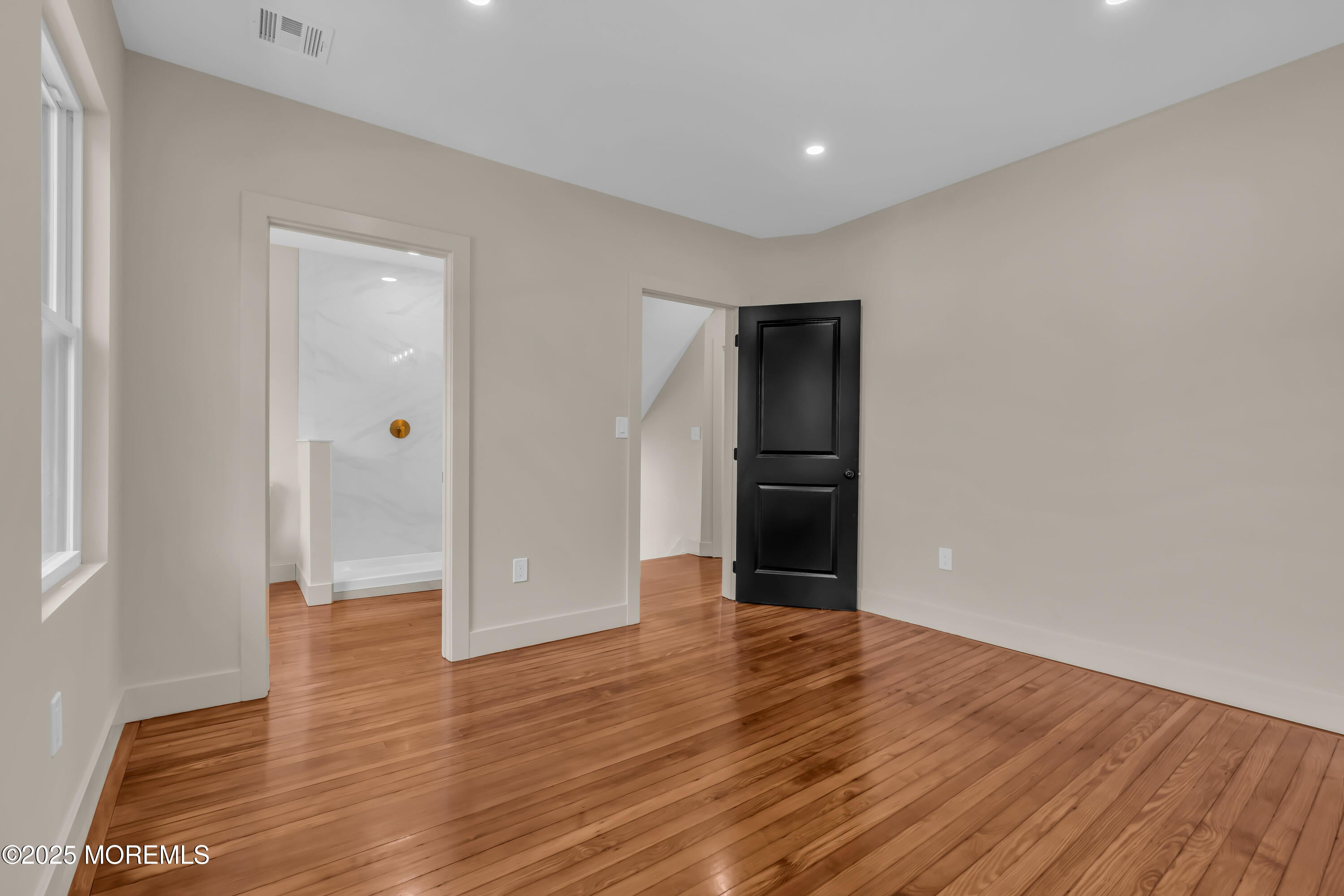 Asbury Park, New Jersey, 07712, United States, 6 Bedrooms Bedrooms, ,4 BathroomsBathrooms,Residential,Active,1929708