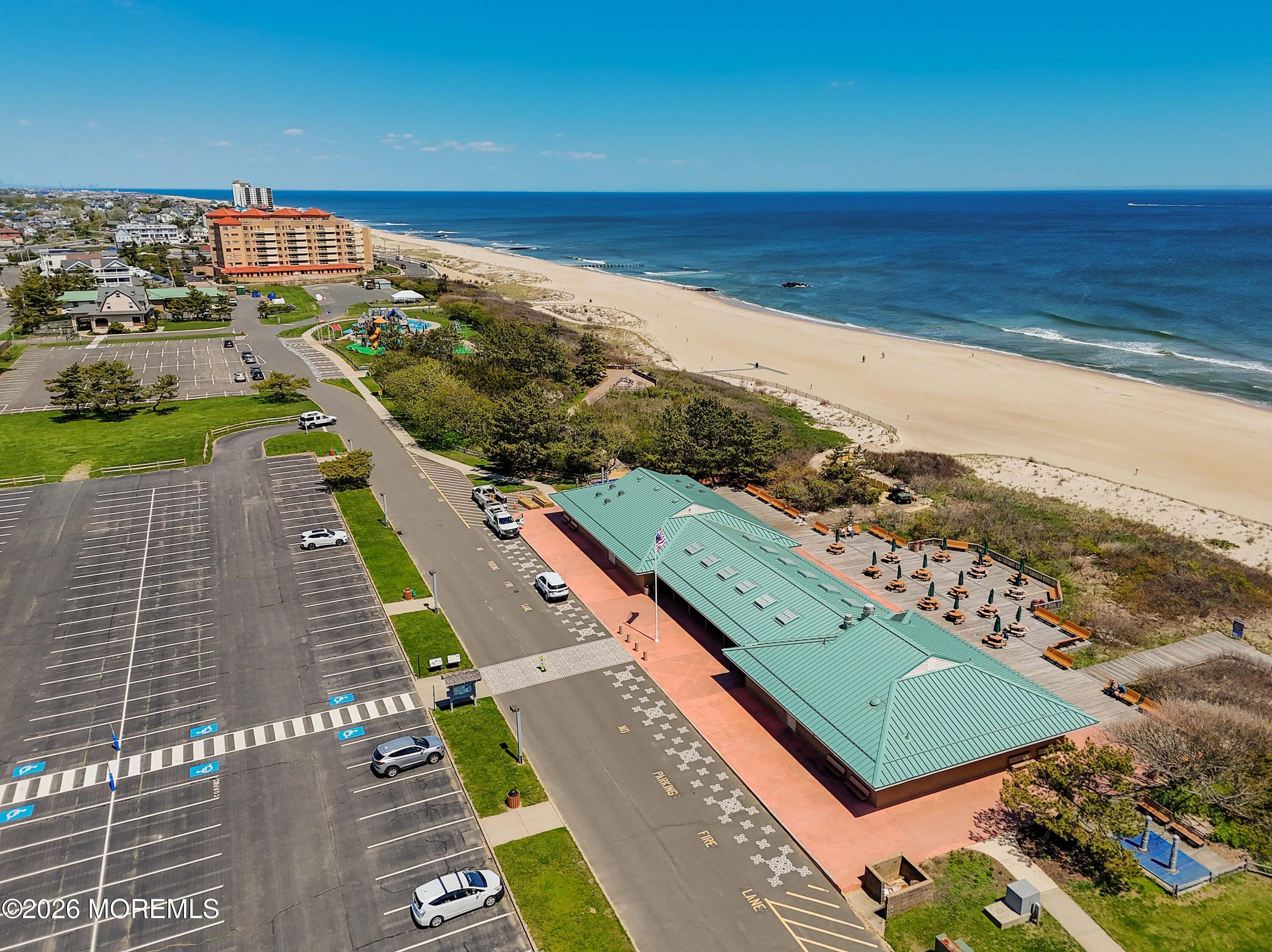 Long Branch, New Jersey, 07740, United States, 3 Bedrooms Bedrooms, ,4 BathroomsBathrooms,Residential,Active,2044541