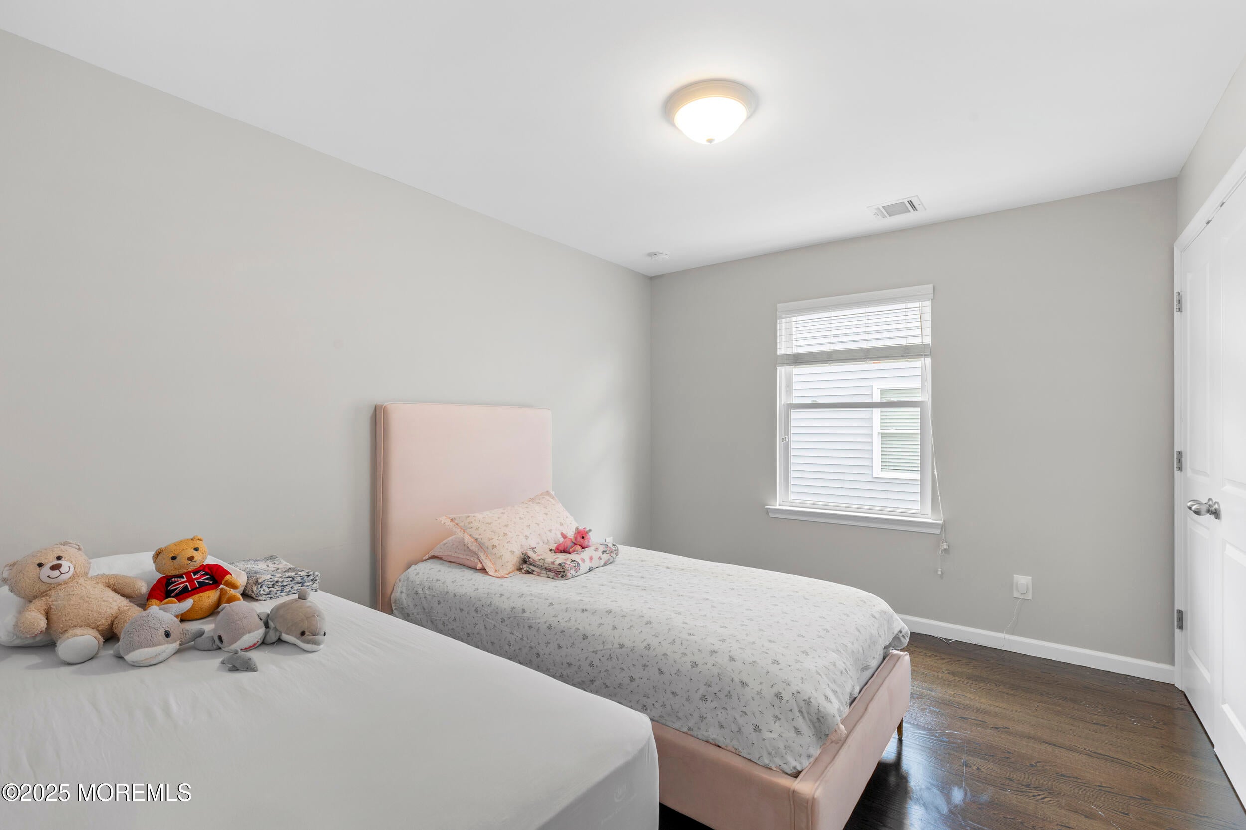 Lakewood, New Jersey, 08701, United States, 10 Bedrooms Bedrooms, ,6 BathroomsBathrooms,Residential,Pending,1973270