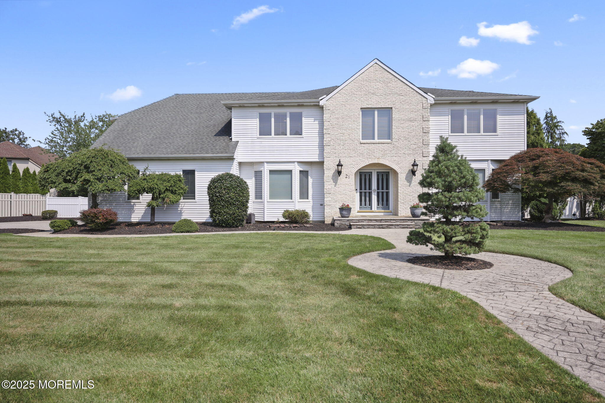 Eatontown, New Jersey, 07724, United States, 6 Bedrooms Bedrooms, ,3 BathroomsBathrooms,Residential,Active,1909866