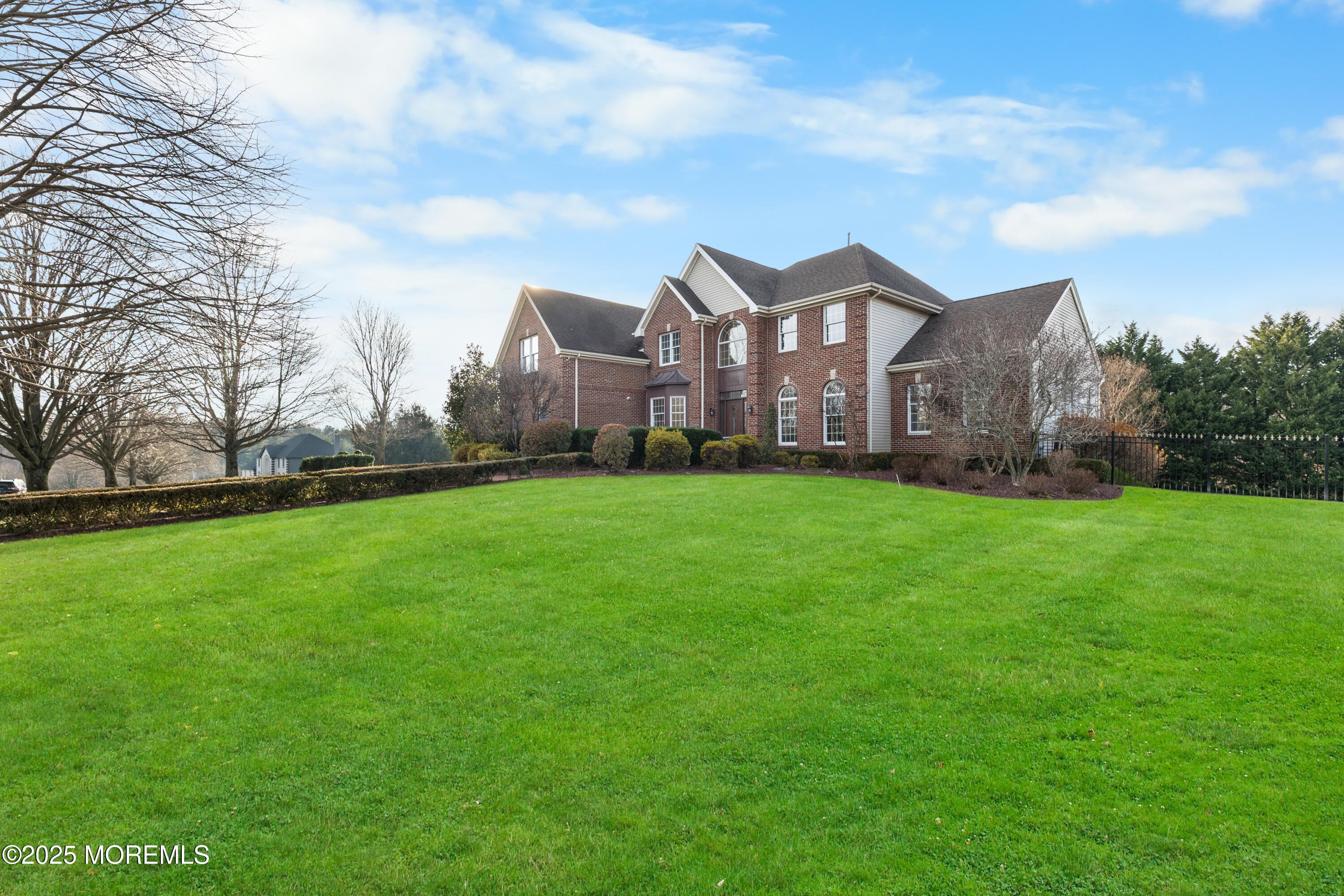 Millstone, New Jersey, 08510, United States, 4 Bedrooms Bedrooms, ,3 BathroomsBathrooms,Residential,Pending,2007227