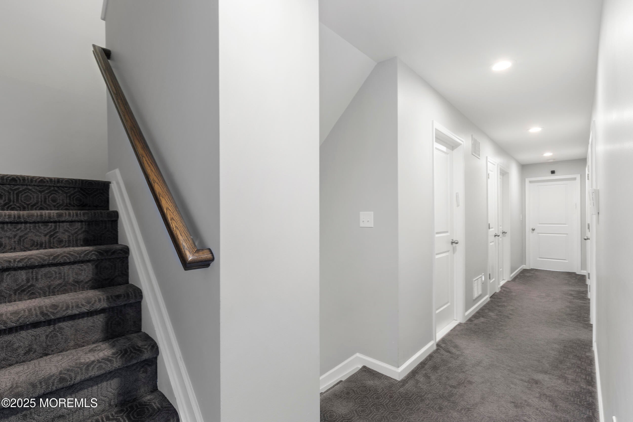 Lakewood, New Jersey, 08701, United States, 10 Bedrooms Bedrooms, ,6 BathroomsBathrooms,Residential,Pending,1973270