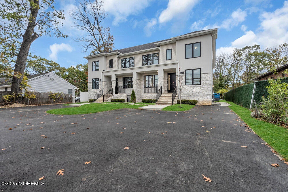 Lakewood, New Jersey, 08701, United States, 5 Bedrooms Bedrooms, ,4 BathroomsBathrooms,Residential,Active,1973269
