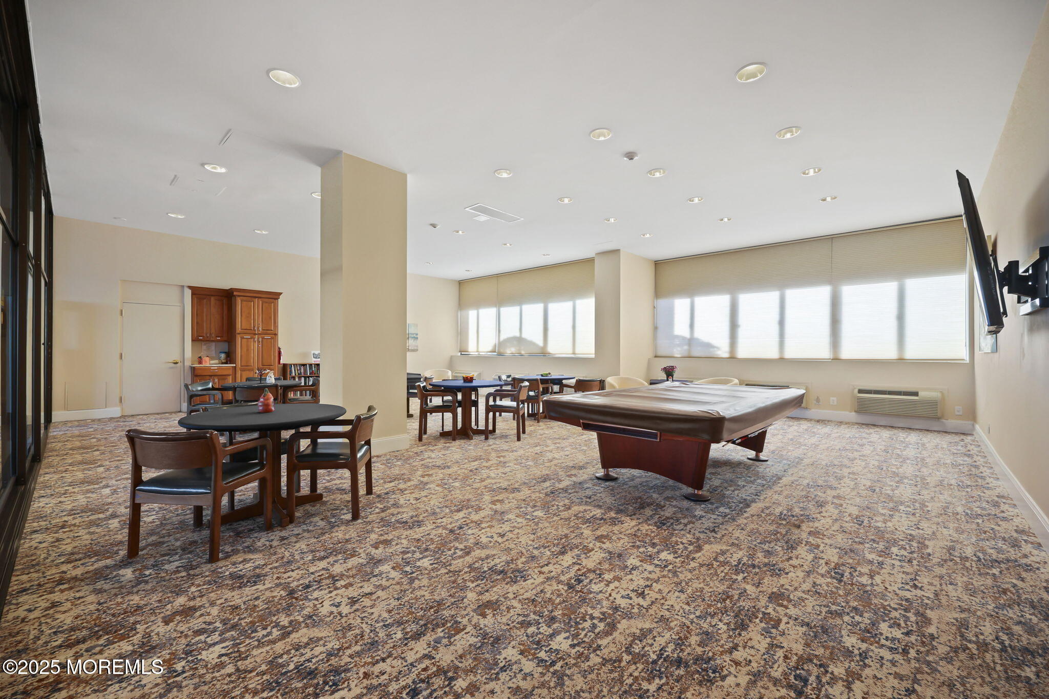 Monmouth Beach, New Jersey, 07750, United States, 2 Bedrooms Bedrooms, ,2 BathroomsBathrooms,Residential,Active,1967306