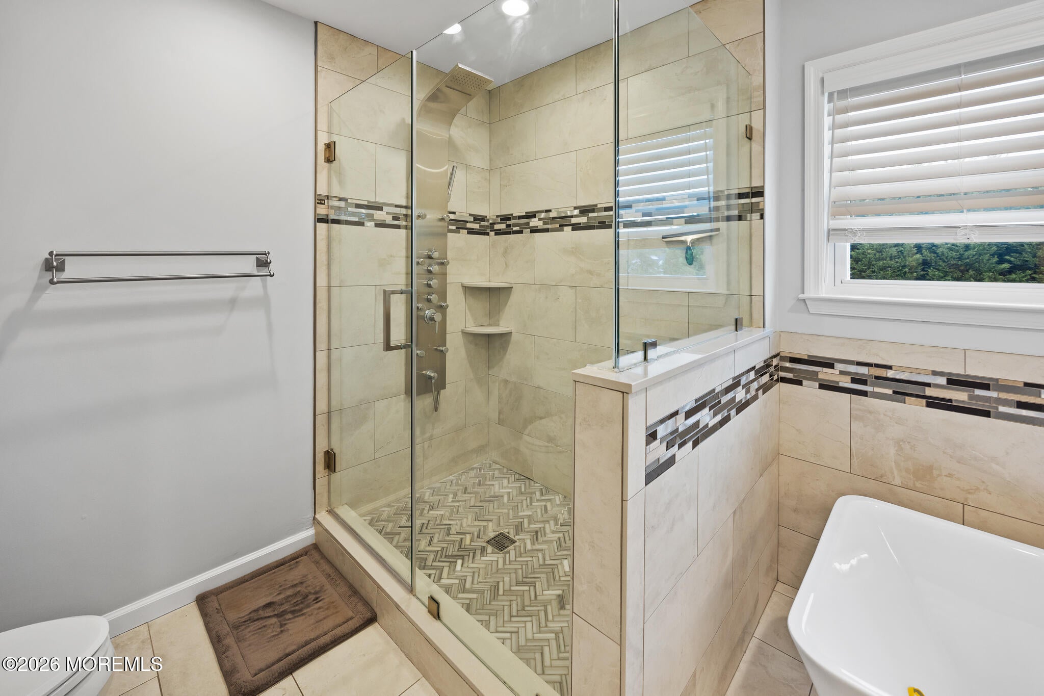 Manchester, New Jersey, 08759, United States, 5 Bedrooms Bedrooms, ,4 BathroomsBathrooms,Residential,Active,2009421