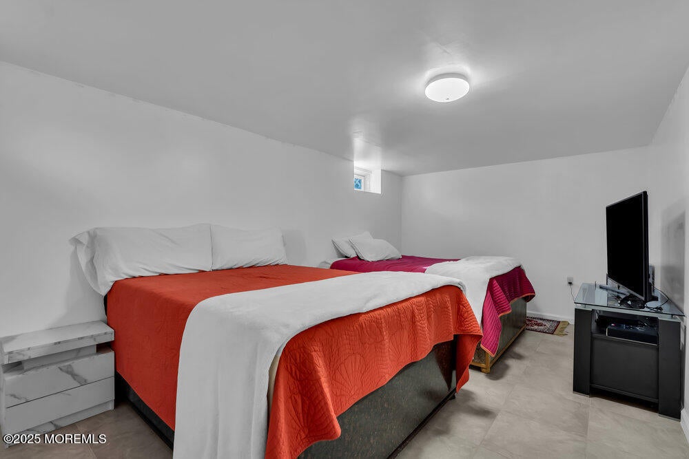 Toms River, New Jersey, 08753, United States, 5 Bedrooms Bedrooms, ,4 BathroomsBathrooms,Residential,Active,1989768