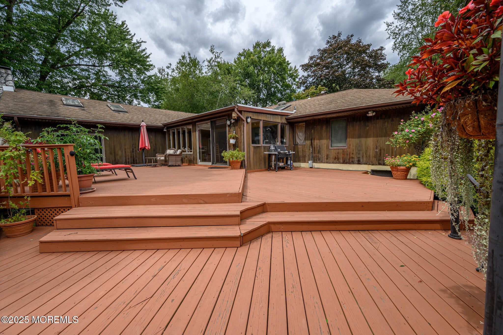 Holmdel, New Jersey, 07733, United States, 4 Bedrooms Bedrooms, ,3 BathroomsBathrooms,Residential,Active,1962185