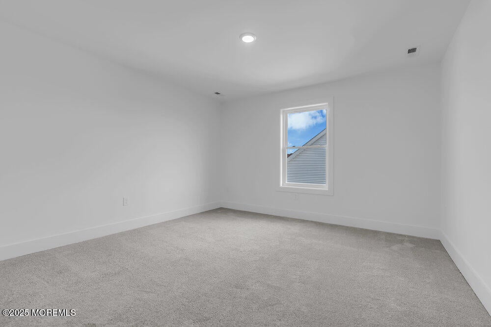 Toms River, New Jersey, 08755, United States, 5 Bedrooms Bedrooms, ,5 BathroomsBathrooms,Residential,Active,1997624