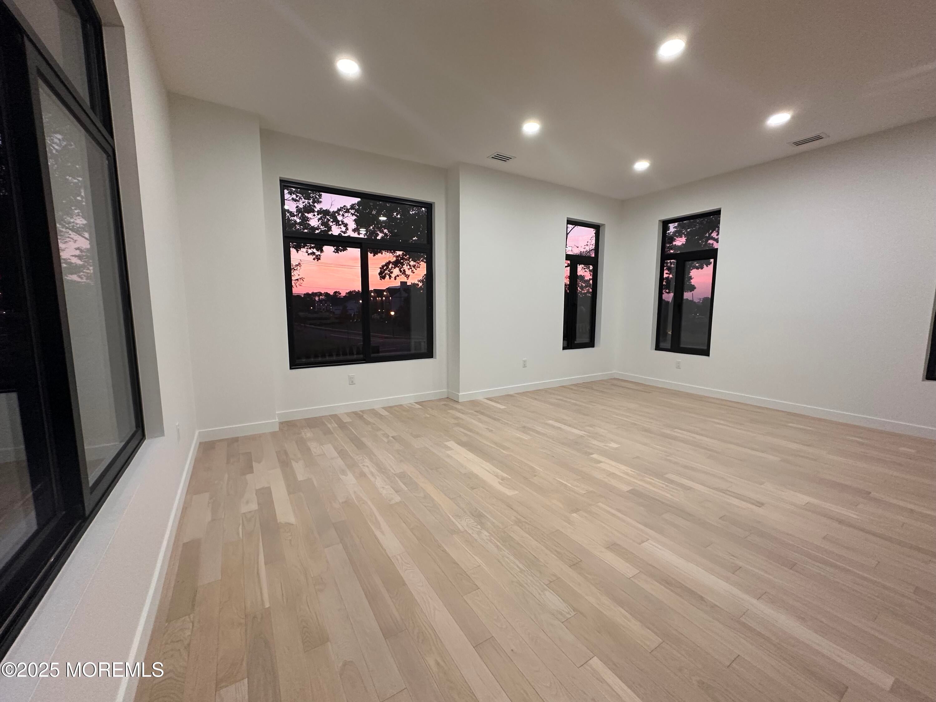 Marlboro, New Jersey, 07746, United States, 5 Bedrooms Bedrooms, ,5 BathroomsBathrooms,Residential,Active,1929654