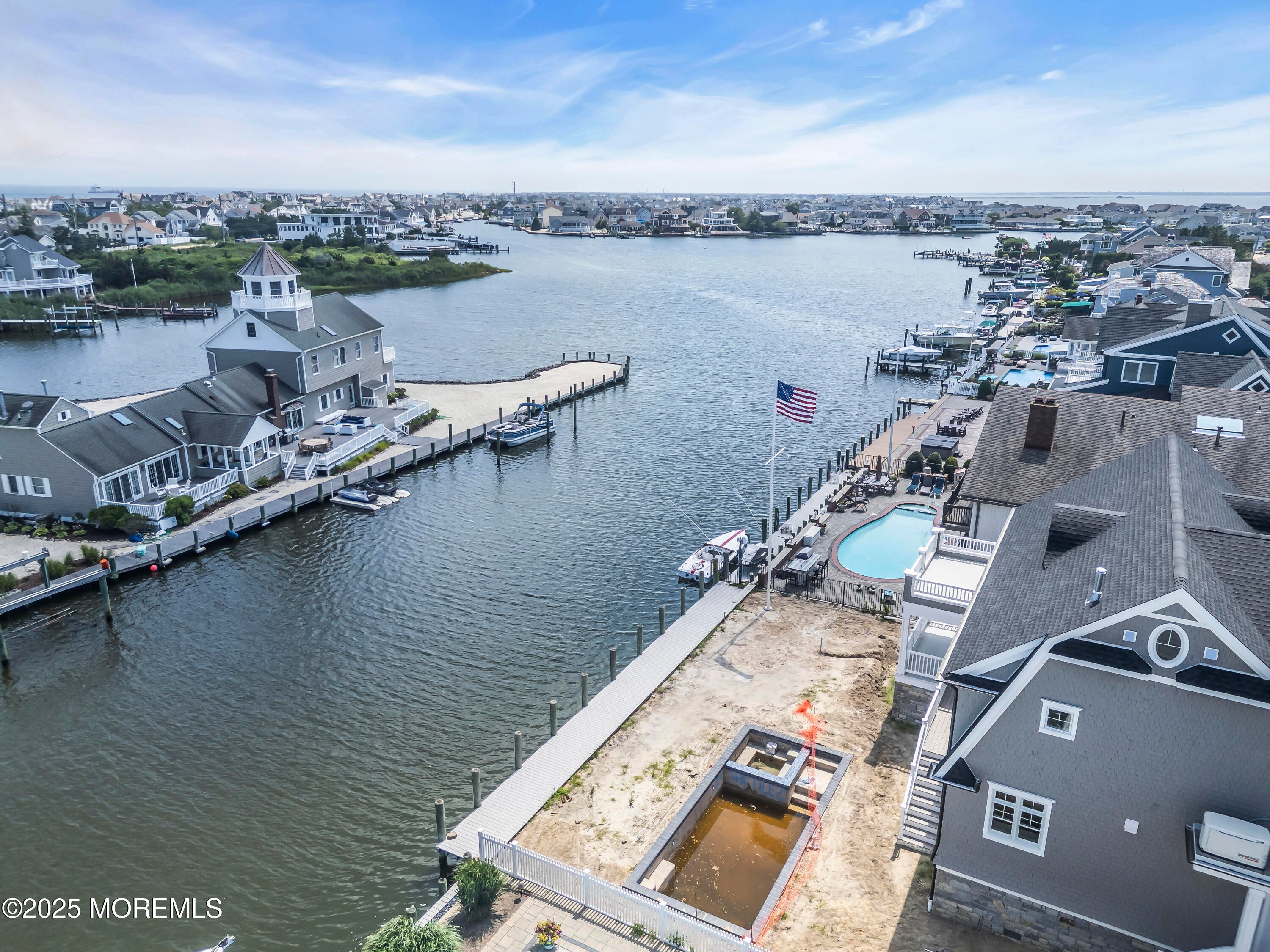 Mantoloking, New Jersey, 08738, United States, 6 Bedrooms Bedrooms, ,6 BathroomsBathrooms,Residential,Active,1904143