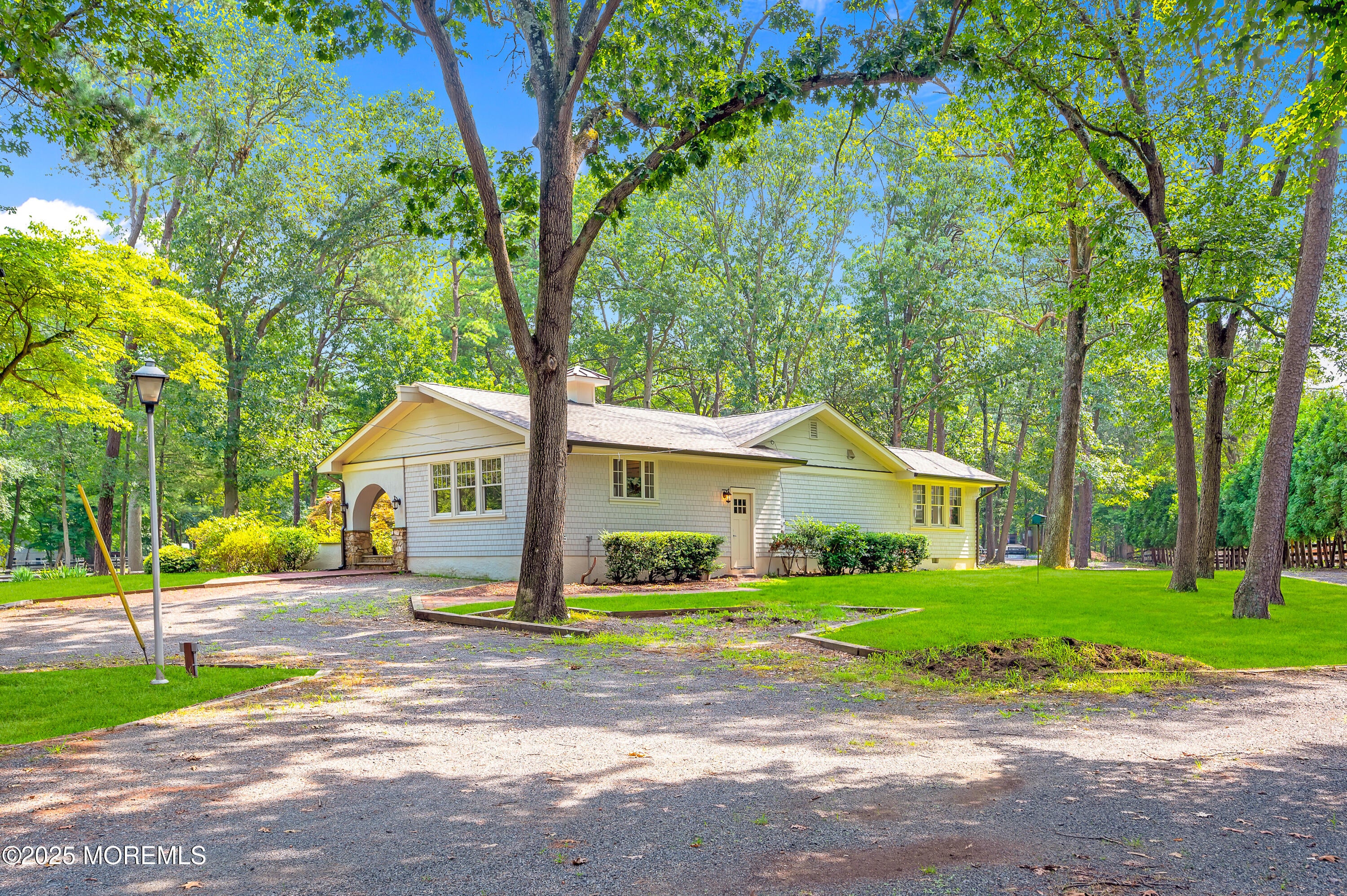 Freehold, New Jersey, 07728, United States, 3 Bedrooms Bedrooms, ,3 BathroomsBathrooms,Residential,Active,2007023