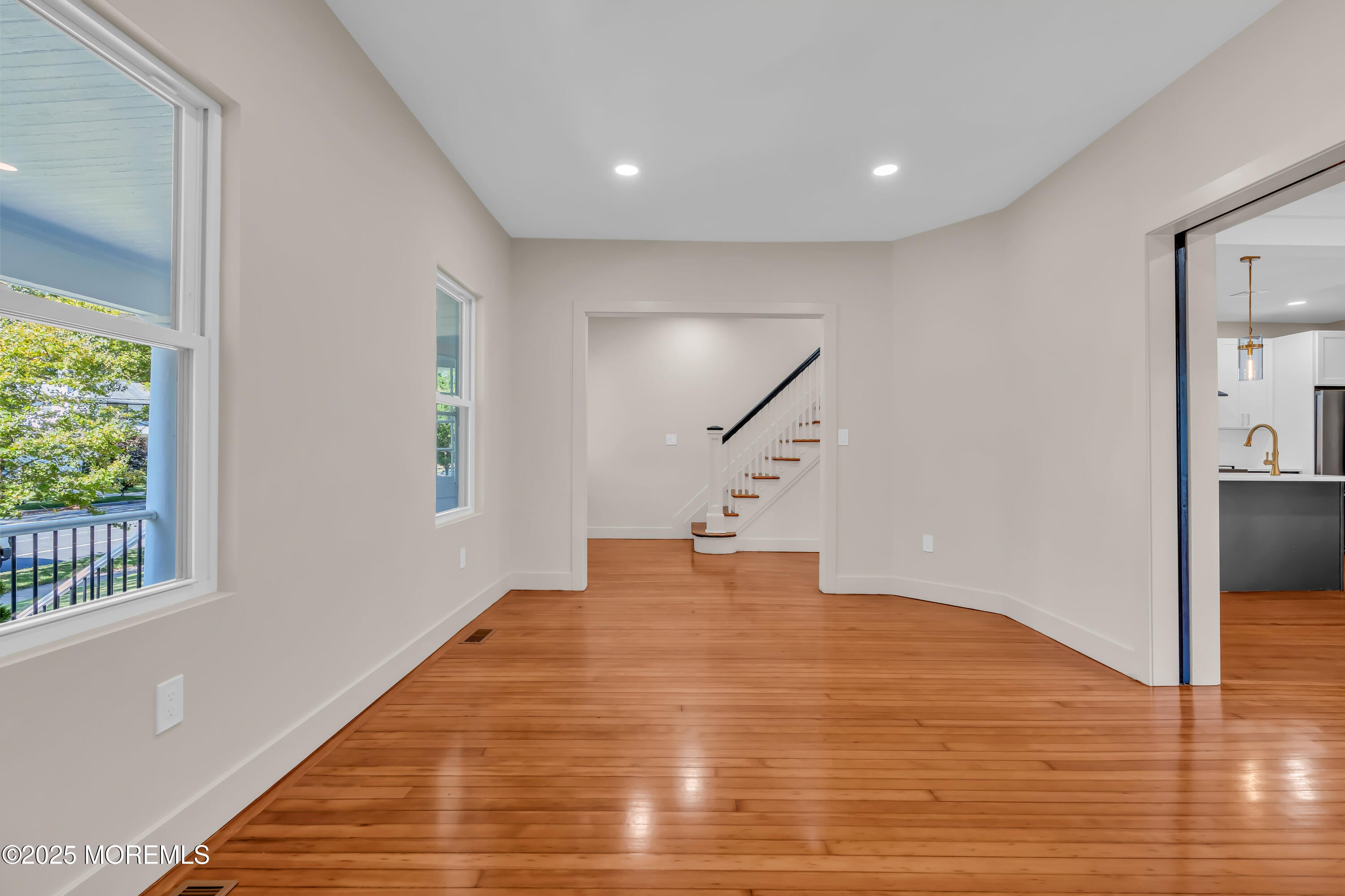 Asbury Park, New Jersey, 07712, United States, 6 Bedrooms Bedrooms, ,4 BathroomsBathrooms,Residential,Active,1929708