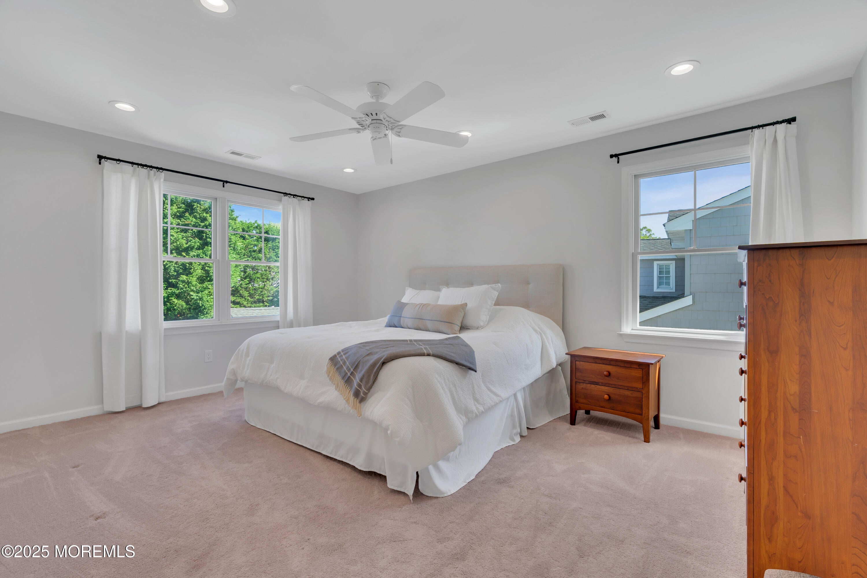 Point Pleasant Beach, New Jersey, 08742, United States, 4 Bedrooms Bedrooms, ,3 BathroomsBathrooms,Residential,Active,2008914