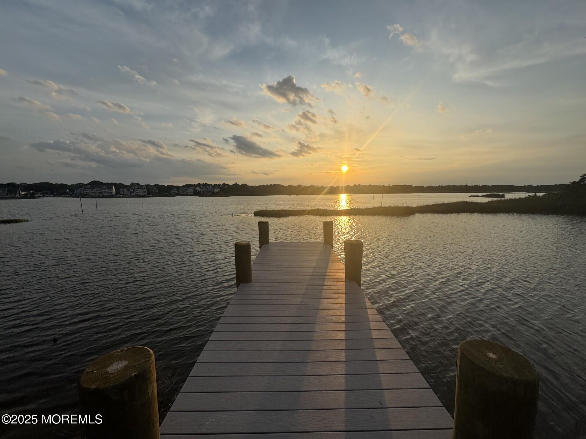 Point Pleasant, New Jersey, 08742, United States, 5 Bedrooms Bedrooms, ,4 BathroomsBathrooms,Residential,Pending,1871631