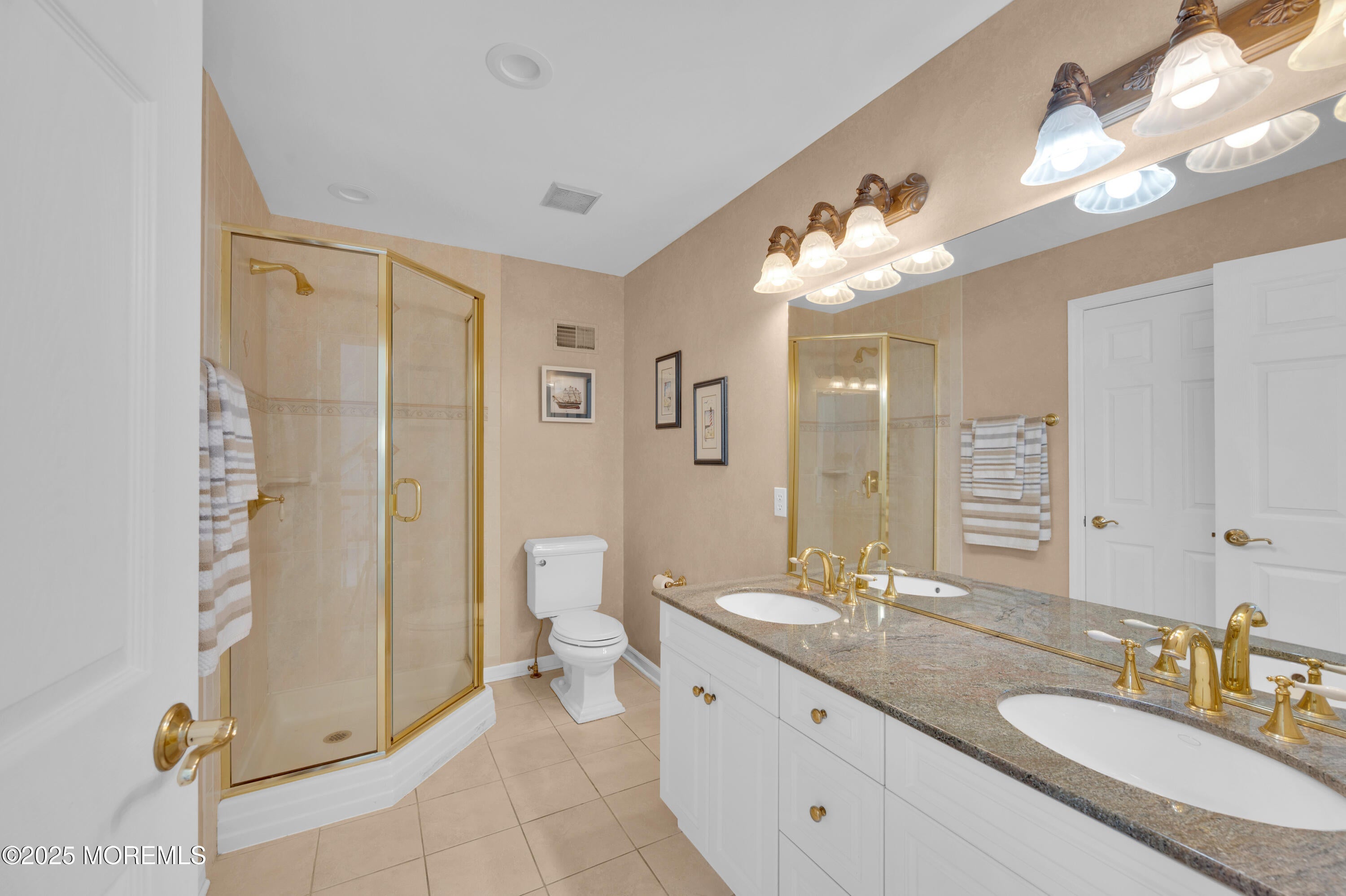 Toms River, New Jersey, 08753, United States, 5 Bedrooms Bedrooms, ,3 BathroomsBathrooms,Residential,Active,1995250