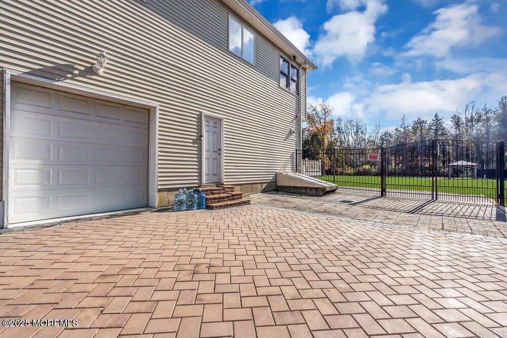 Toms River, New Jersey, 08753, United States, 5 Bedrooms Bedrooms, ,4 BathroomsBathrooms,Residential,Active,1989768