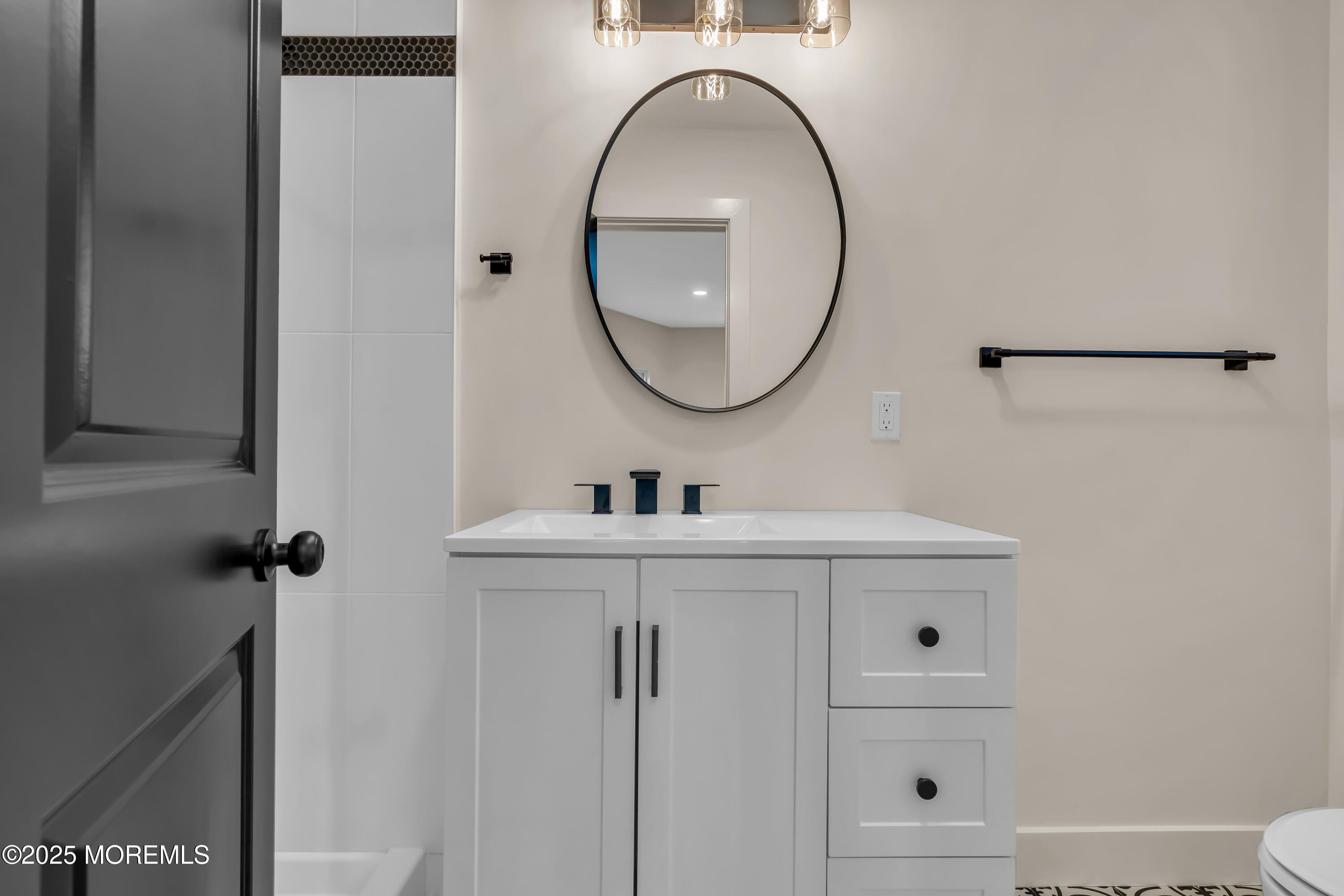 Asbury Park, New Jersey, 07712, United States, 6 Bedrooms Bedrooms, ,4 BathroomsBathrooms,Residential,Active,1929708