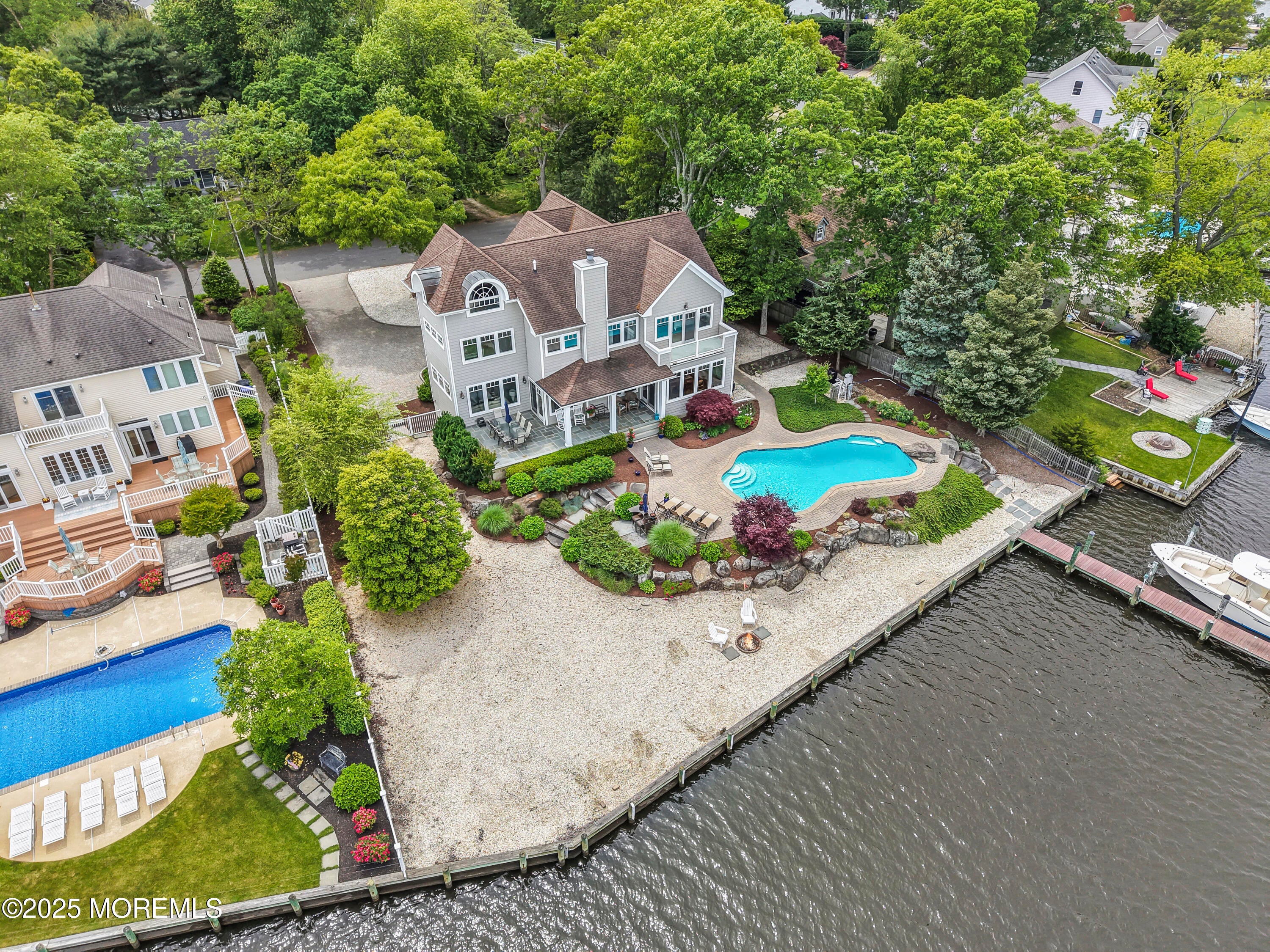 Brick, New Jersey, 08724, United States, 5 Bedrooms Bedrooms, ,3 BathroomsBathrooms,Residential,Pending,1829918
