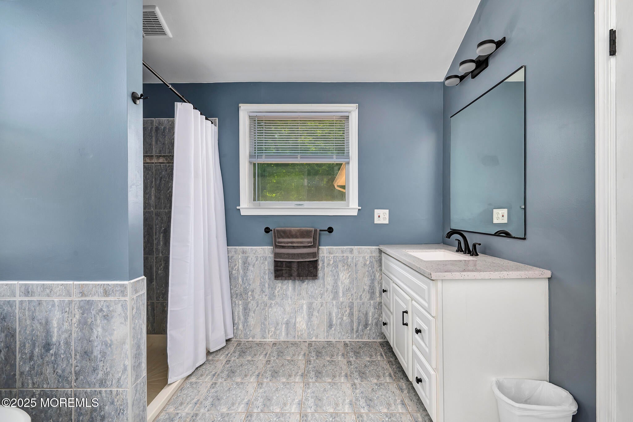 Manahawkin, New Jersey, 08050, United States, 4 Bedrooms Bedrooms, ,4 BathroomsBathrooms,Residential,Active,1879978