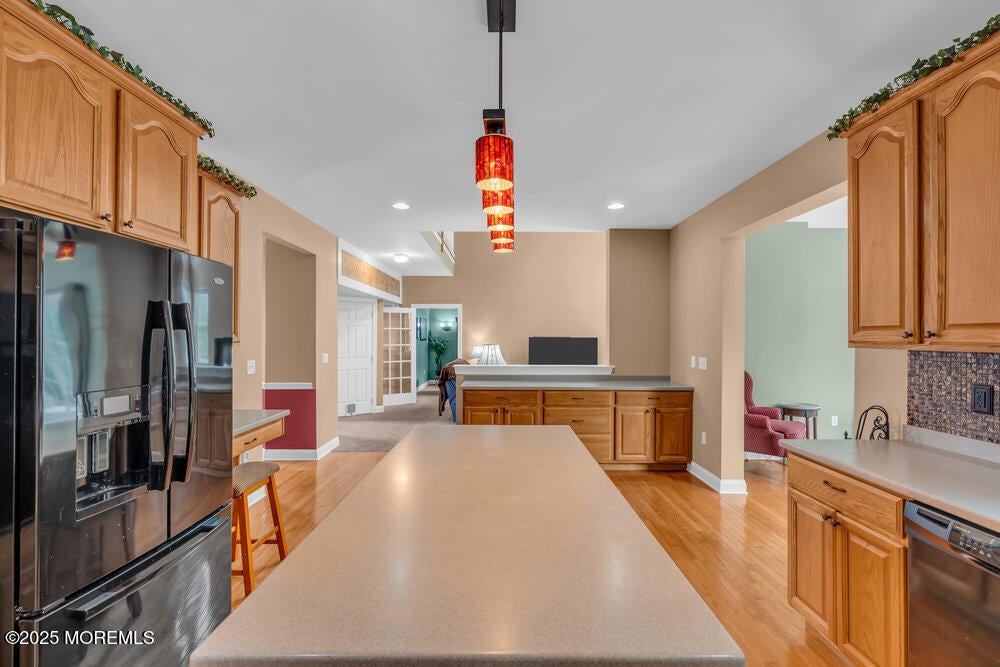 Manalapan, New Jersey, 07726, United States, 4 Bedrooms Bedrooms, ,4 BathroomsBathrooms,Residential,Active,1871928