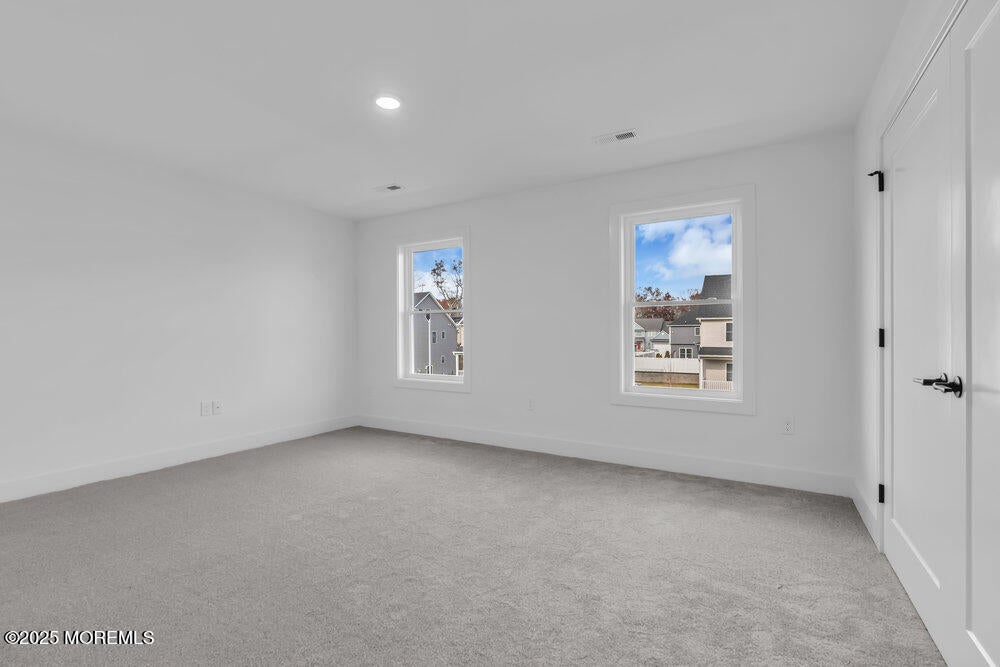 Toms River, New Jersey, 08755, United States, 5 Bedrooms Bedrooms, ,5 BathroomsBathrooms,Residential,Active,1997624