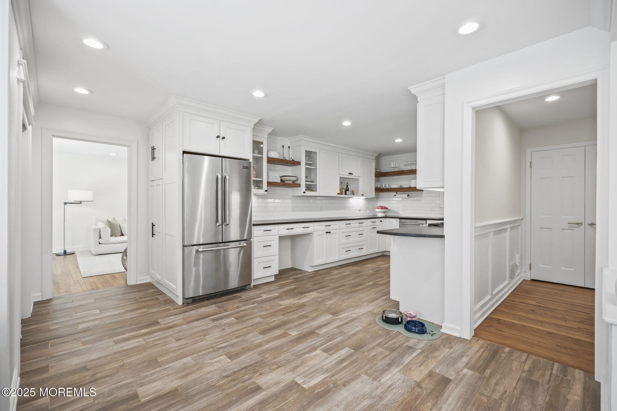 Colts Neck, New Jersey, 07722, United States, 3 Bedrooms Bedrooms, ,3 BathroomsBathrooms,Residential,Active,1941385