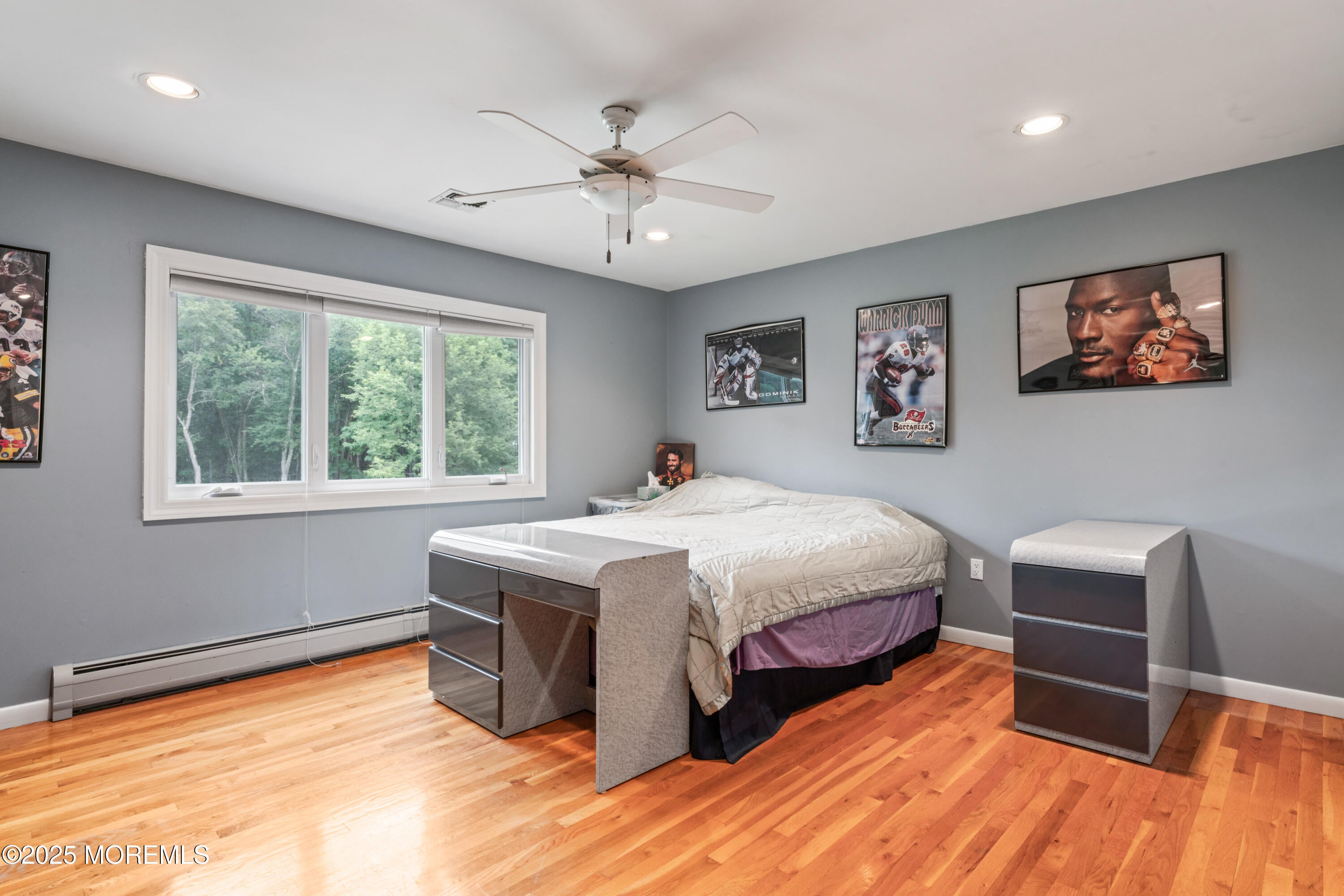 Manalapan, New Jersey, 07726, United States, 4 Bedrooms Bedrooms, ,4 BathroomsBathrooms,Residential,Pending,1909603