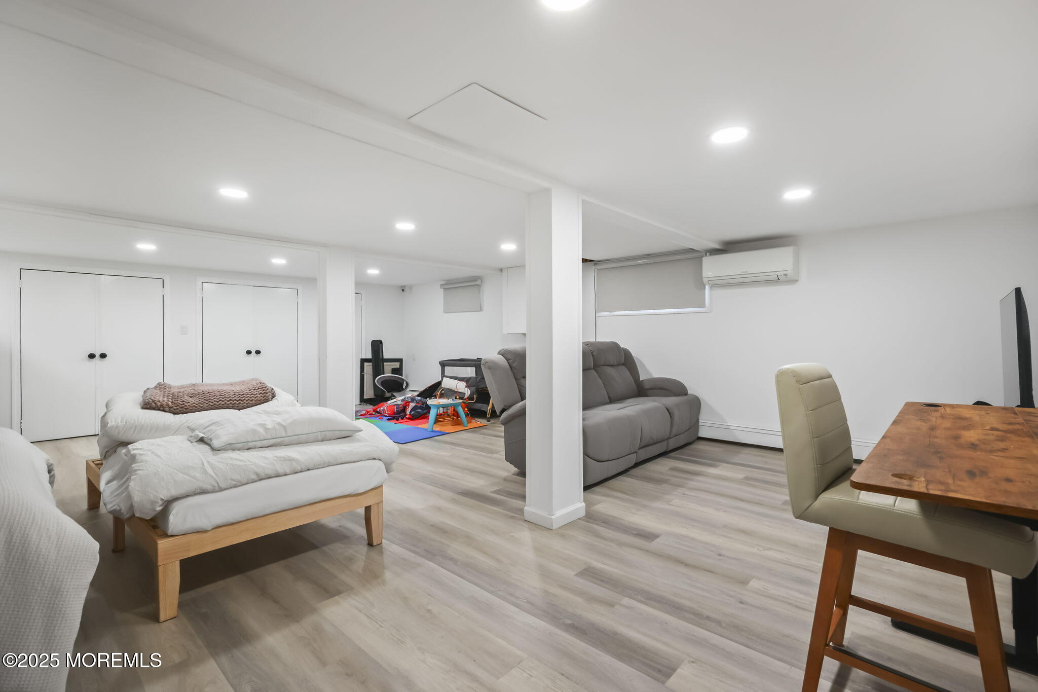 Oakhurst, New Jersey, 07755, United States, 4 Bedrooms Bedrooms, ,3 BathroomsBathrooms,Residential,Active,1941118