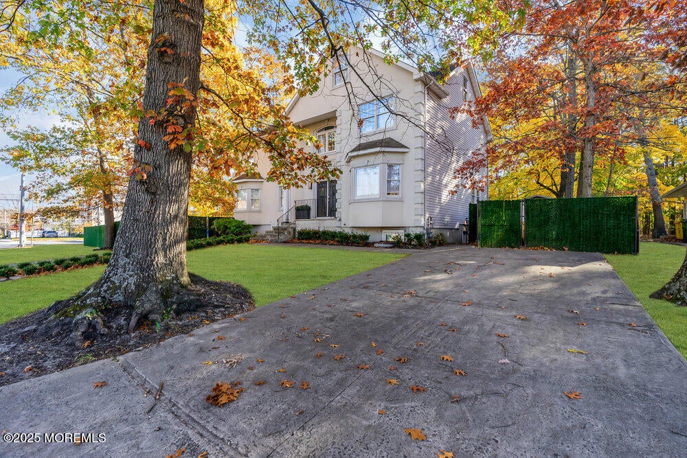 Lakewood, New Jersey, 08701, United States, 7 Bedrooms Bedrooms, ,3 BathroomsBathrooms,Residential,Active,1988790