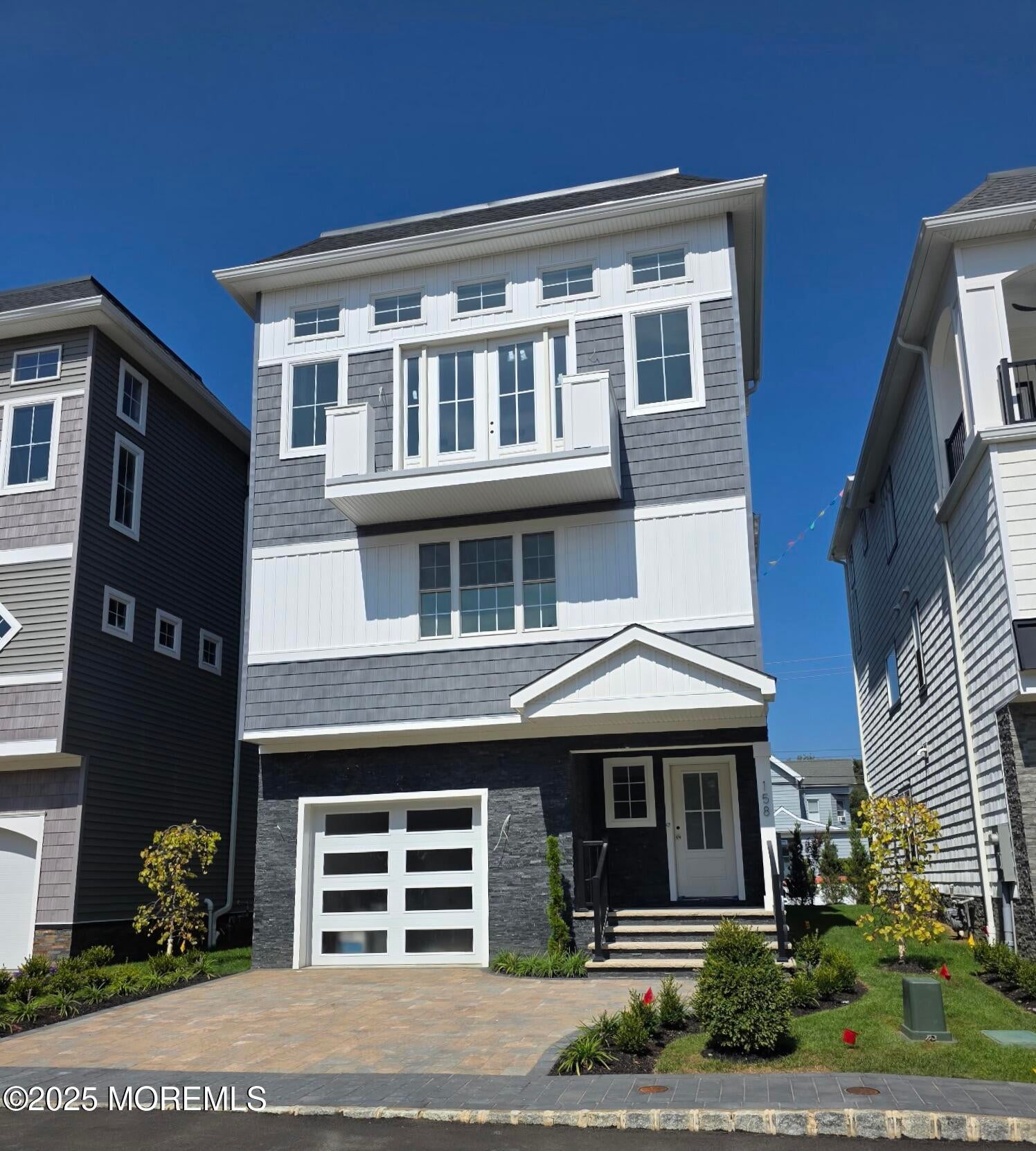 Long Branch, New Jersey, 07740, United States, 4 Bedrooms Bedrooms, ,4 BathroomsBathrooms,Residential,Active,1952316