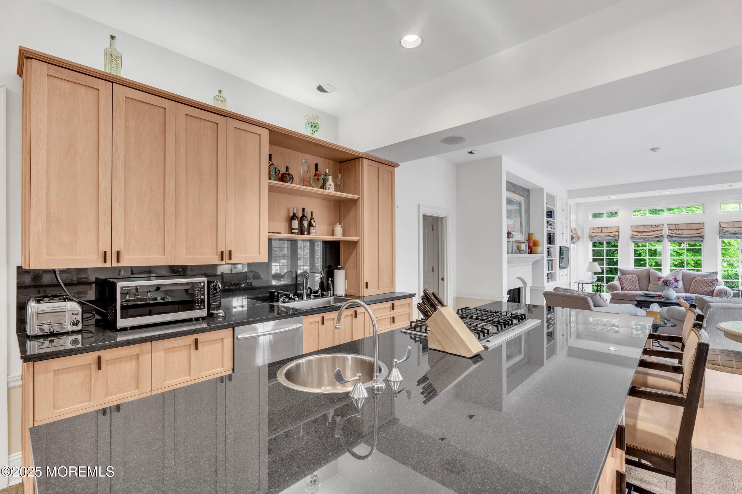 West Allenhurst, New Jersey, 07711, United States, ,7 BathroomsBathrooms,Residential,Active,1820492