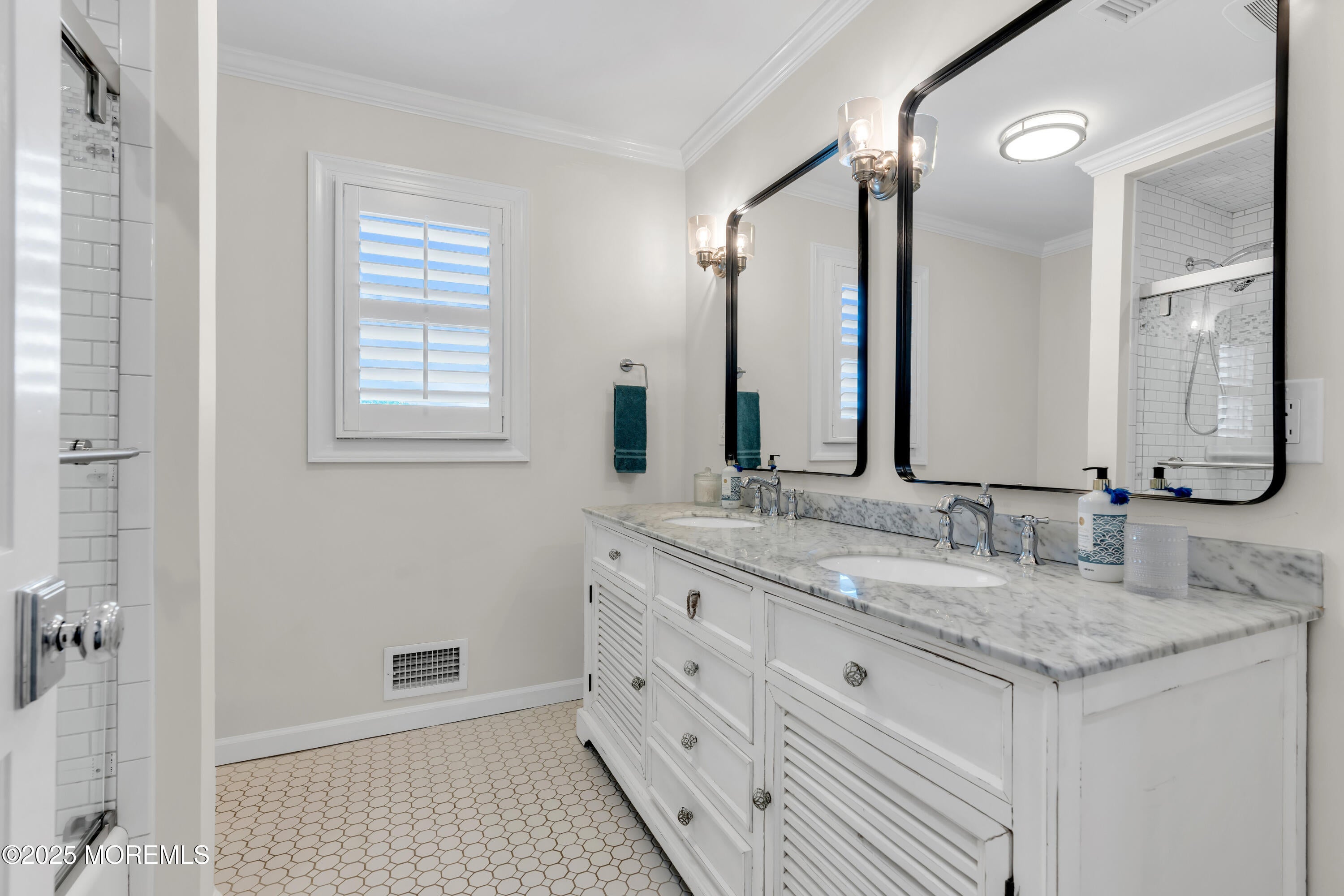 Monmouth Beach, New Jersey, 07750, United States, ,4 BathroomsBathrooms,Residential,Active,1900168