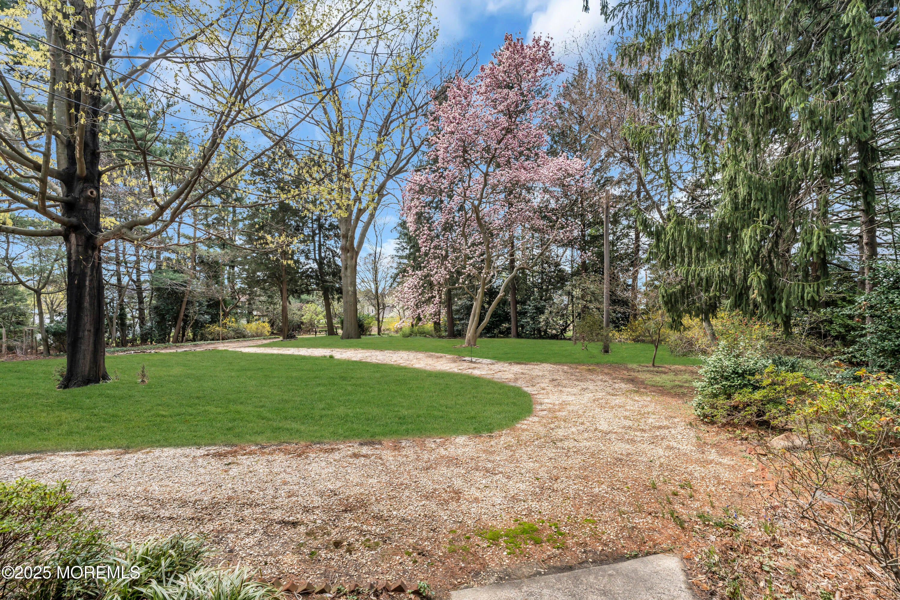 Hazlet, New Jersey, 07730, United States, 4 Bedrooms Bedrooms, ,2 BathroomsBathrooms,Residential,Active,1973535