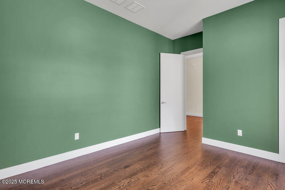 Jackson, New Jersey, 08527, United States, 6 Bedrooms Bedrooms, ,4 BathroomsBathrooms,Residential,Active,1973337