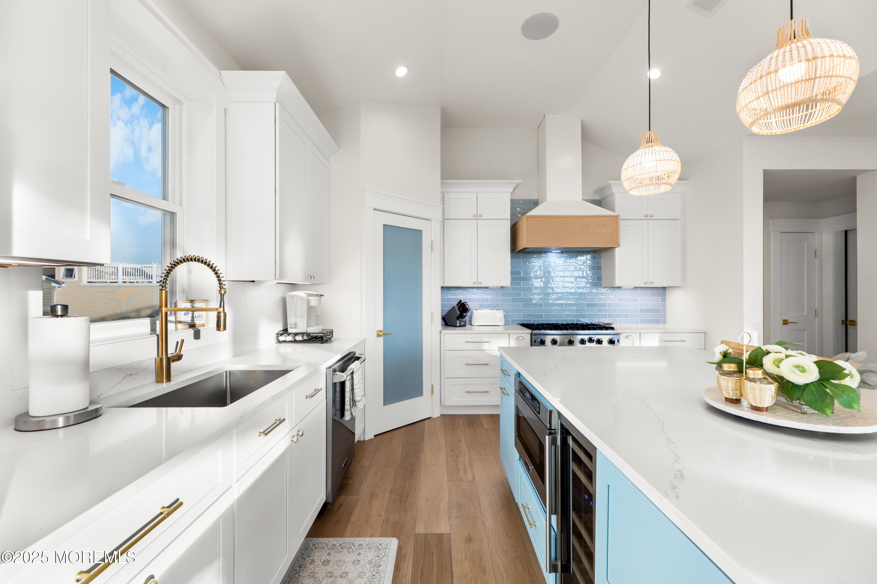 Beach Haven, New Jersey, 08008, United States, 6 Bedrooms Bedrooms, ,6 BathroomsBathrooms,Residential,Active,1969766