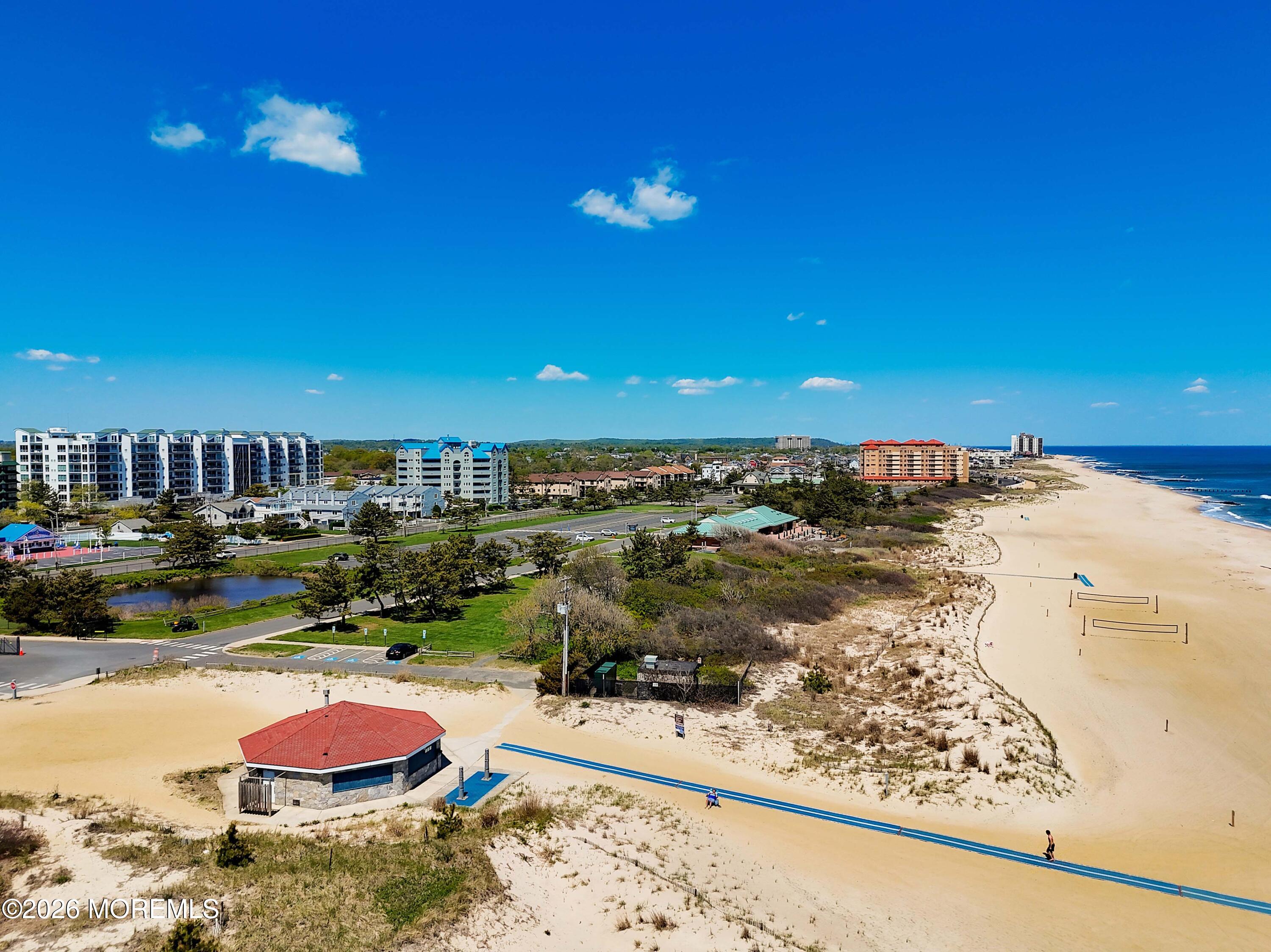Long Branch, New Jersey, 07740, United States, 3 Bedrooms Bedrooms, ,4 BathroomsBathrooms,Residential,Active,2044541