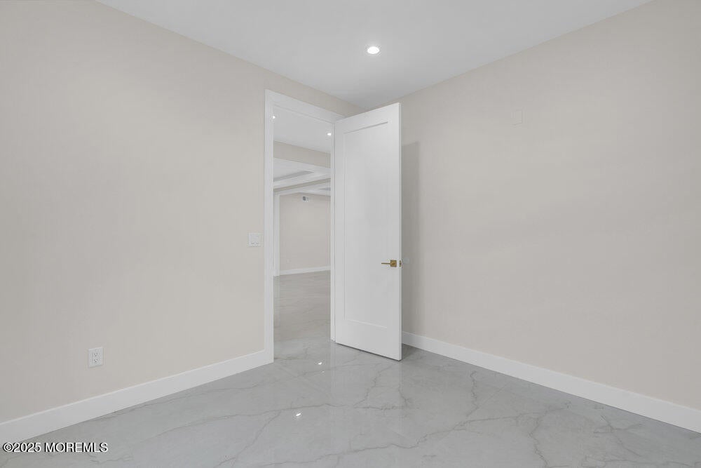 Lakewood, New Jersey, 08701, United States, 5 Bedrooms Bedrooms, ,4 BathroomsBathrooms,Residential,Active,1973269