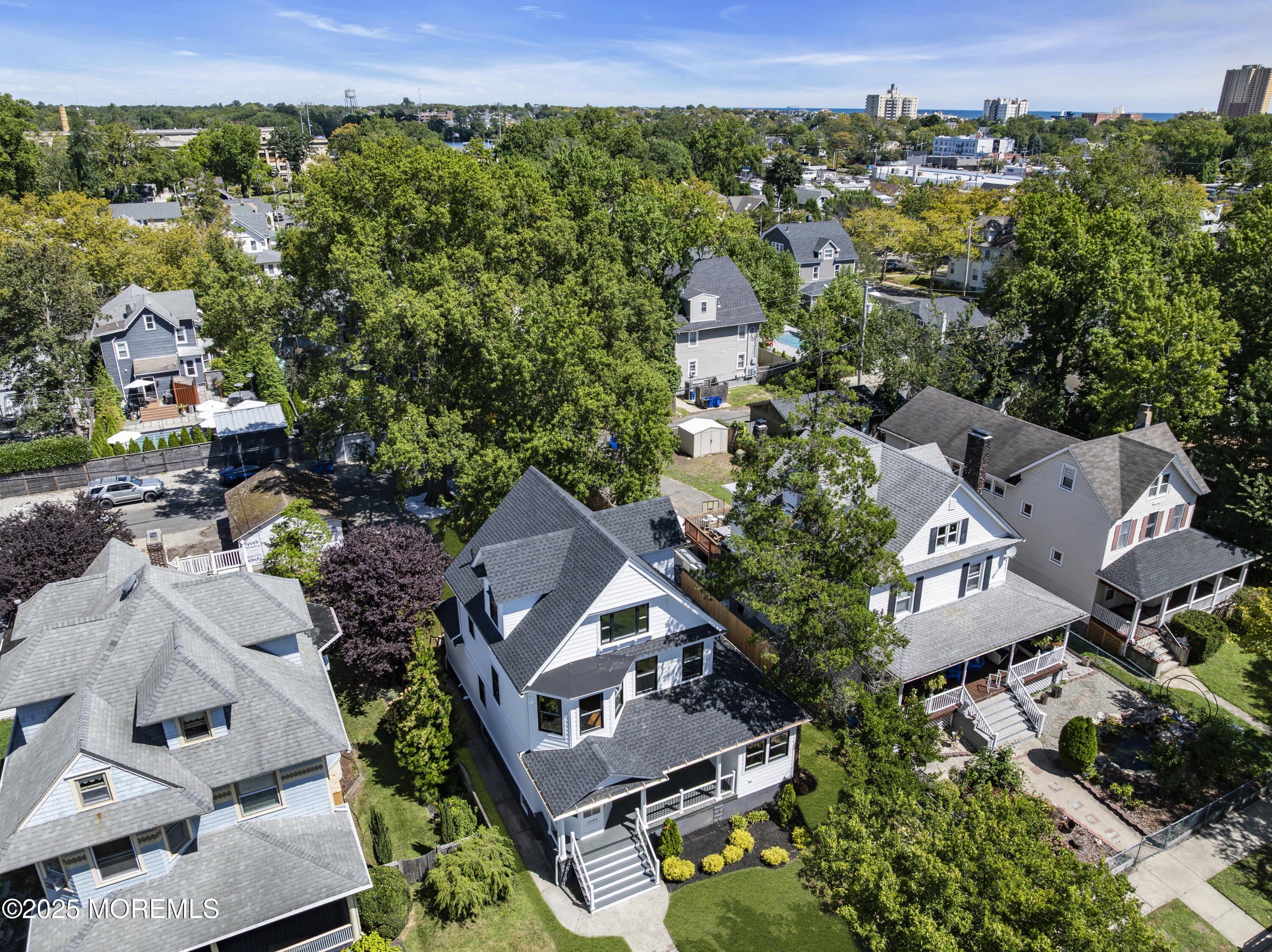 Asbury Park, New Jersey, 07712, United States, 6 Bedrooms Bedrooms, ,4 BathroomsBathrooms,Residential,Active,1929708