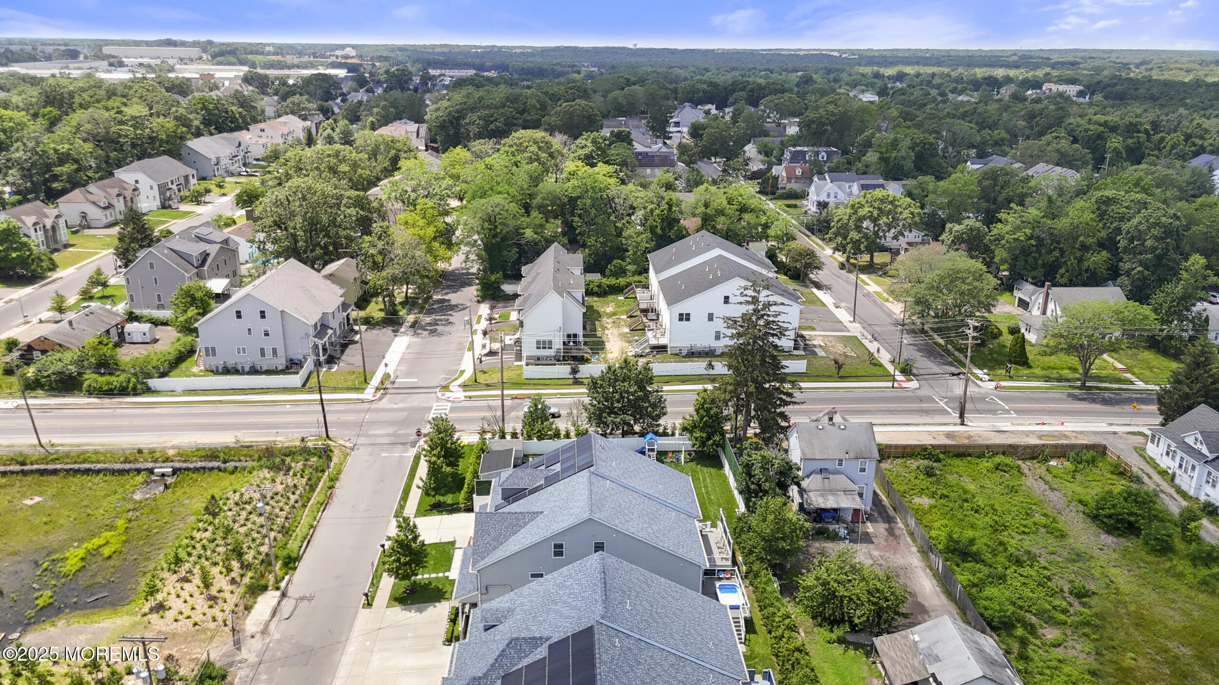 Lakewood, New Jersey, 08701, United States, 10 Bedrooms Bedrooms, ,6 BathroomsBathrooms,Residential,Pending,1973270