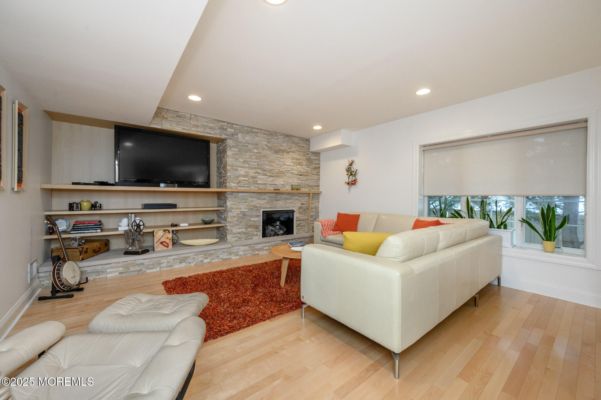 Long Branch, New Jersey, 07740, United States, 3 Bedrooms Bedrooms, ,3 BathroomsBathrooms,Residential,Active,1992292