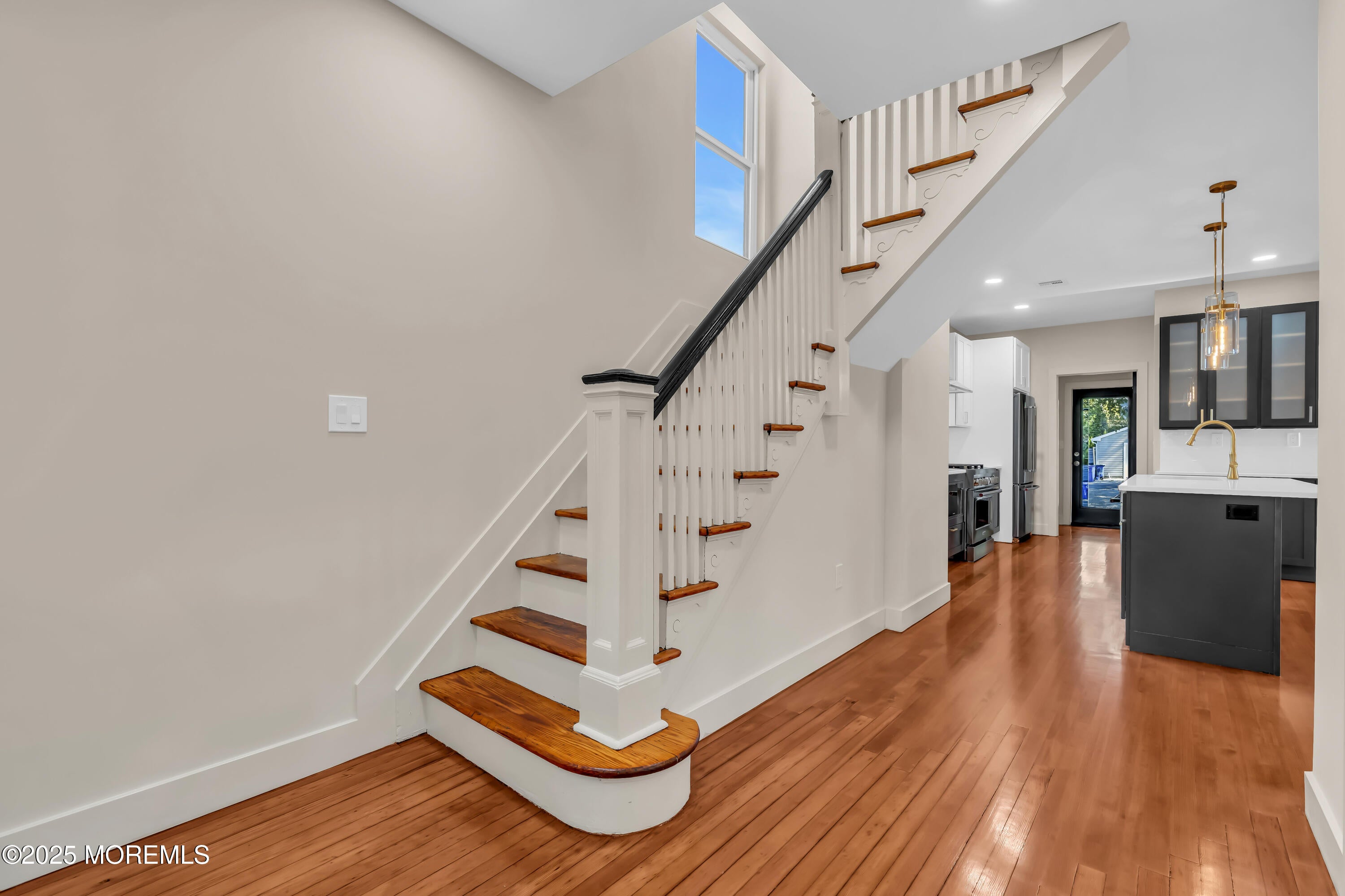 Asbury Park, New Jersey, 07712, United States, 6 Bedrooms Bedrooms, ,4 BathroomsBathrooms,Residential,Active,1929708