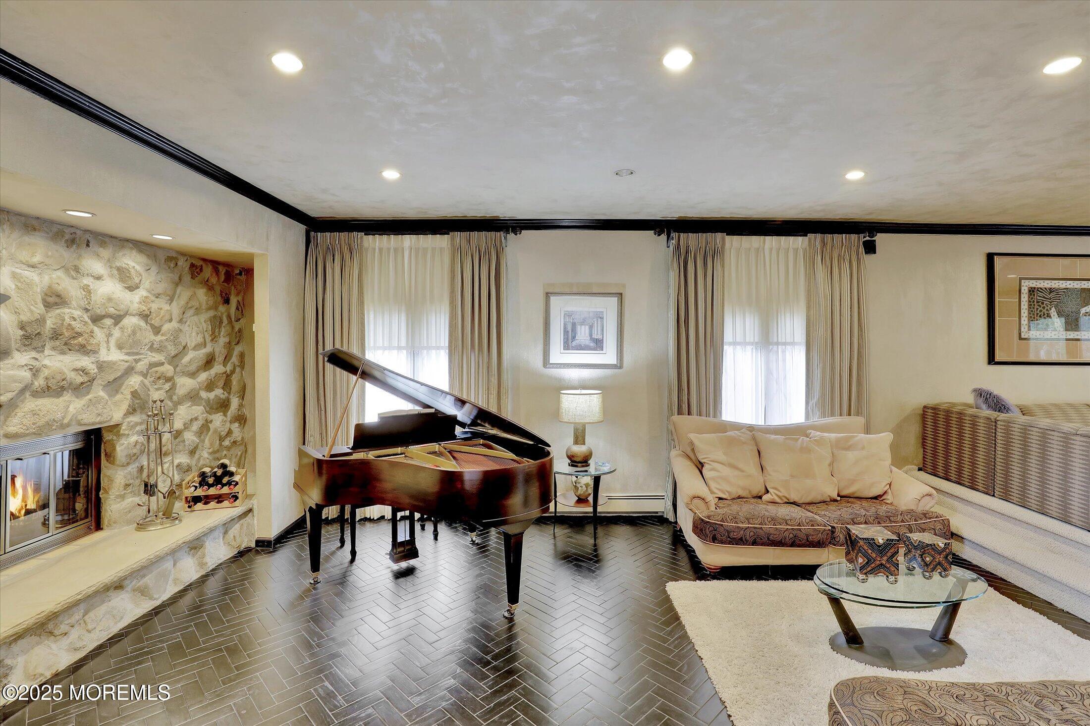 Morganville, New Jersey, 07751, United States, 7 Bedrooms Bedrooms, ,8 BathroomsBathrooms,Residential,Active,1969753