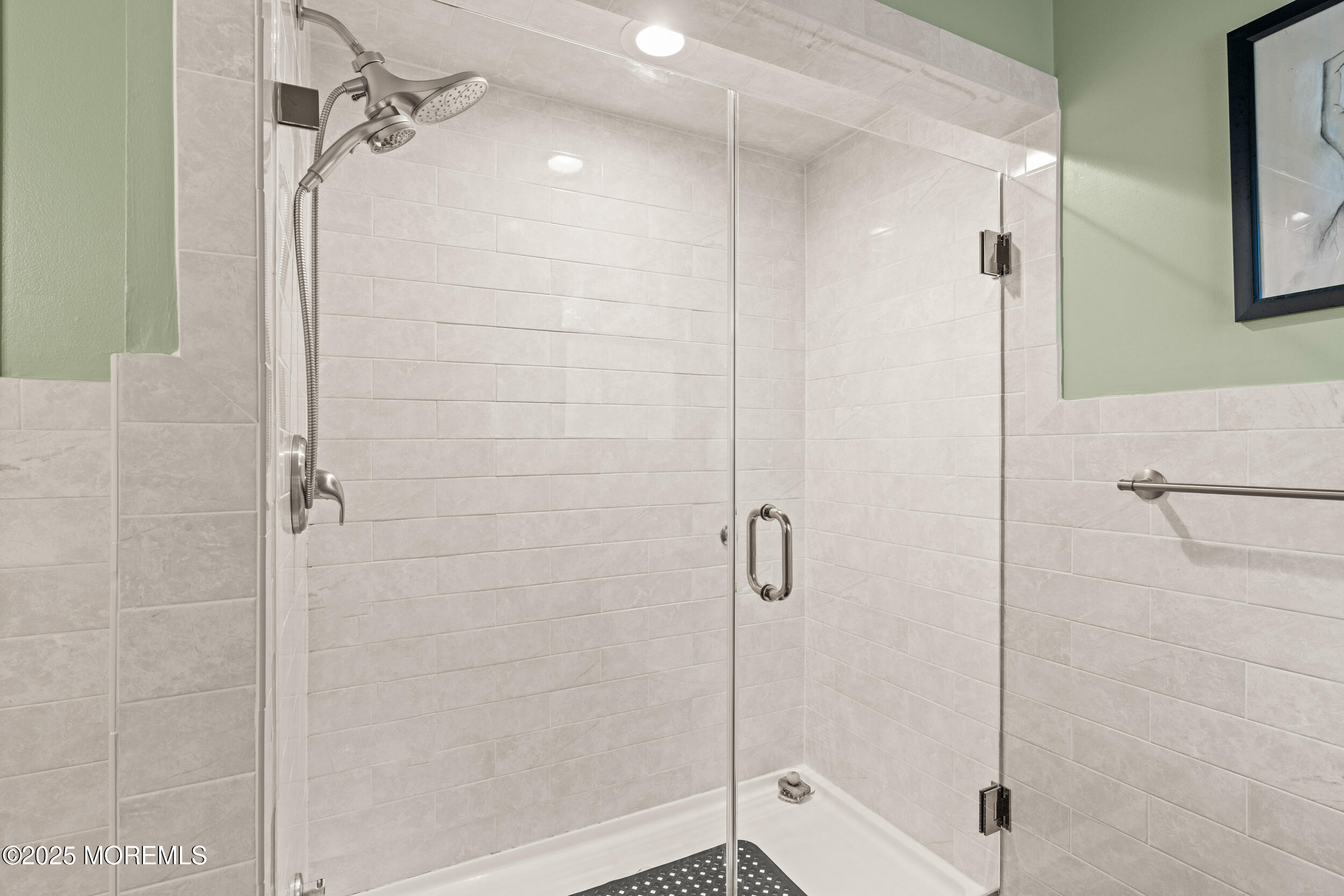 Allenwood, New Jersey, 08720, United States, 5 Bedrooms Bedrooms, ,3 BathroomsBathrooms,Residential,Active,1849537