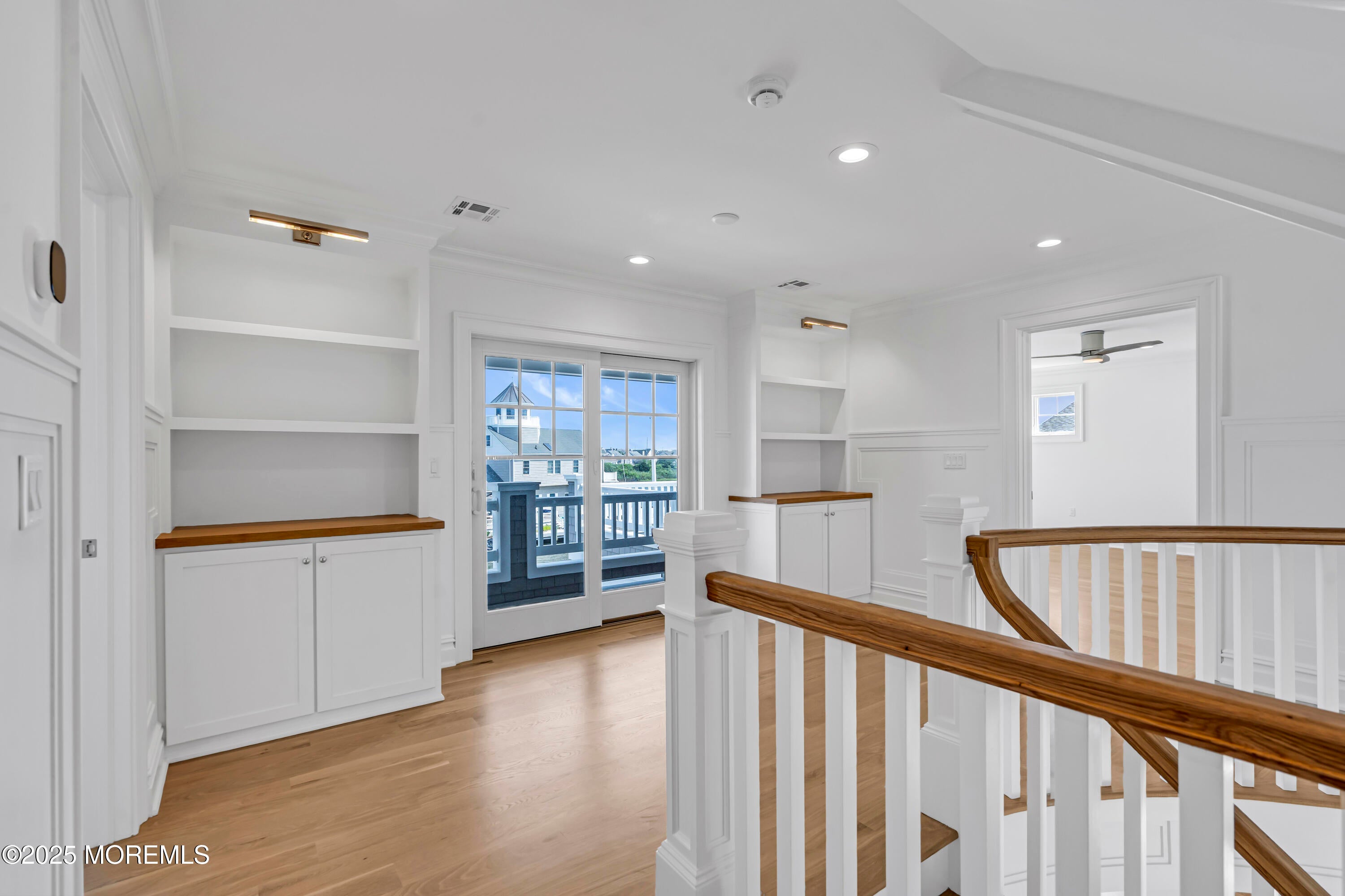 Mantoloking, New Jersey, 08738, United States, 6 Bedrooms Bedrooms, ,6 BathroomsBathrooms,Residential,Active,1904143