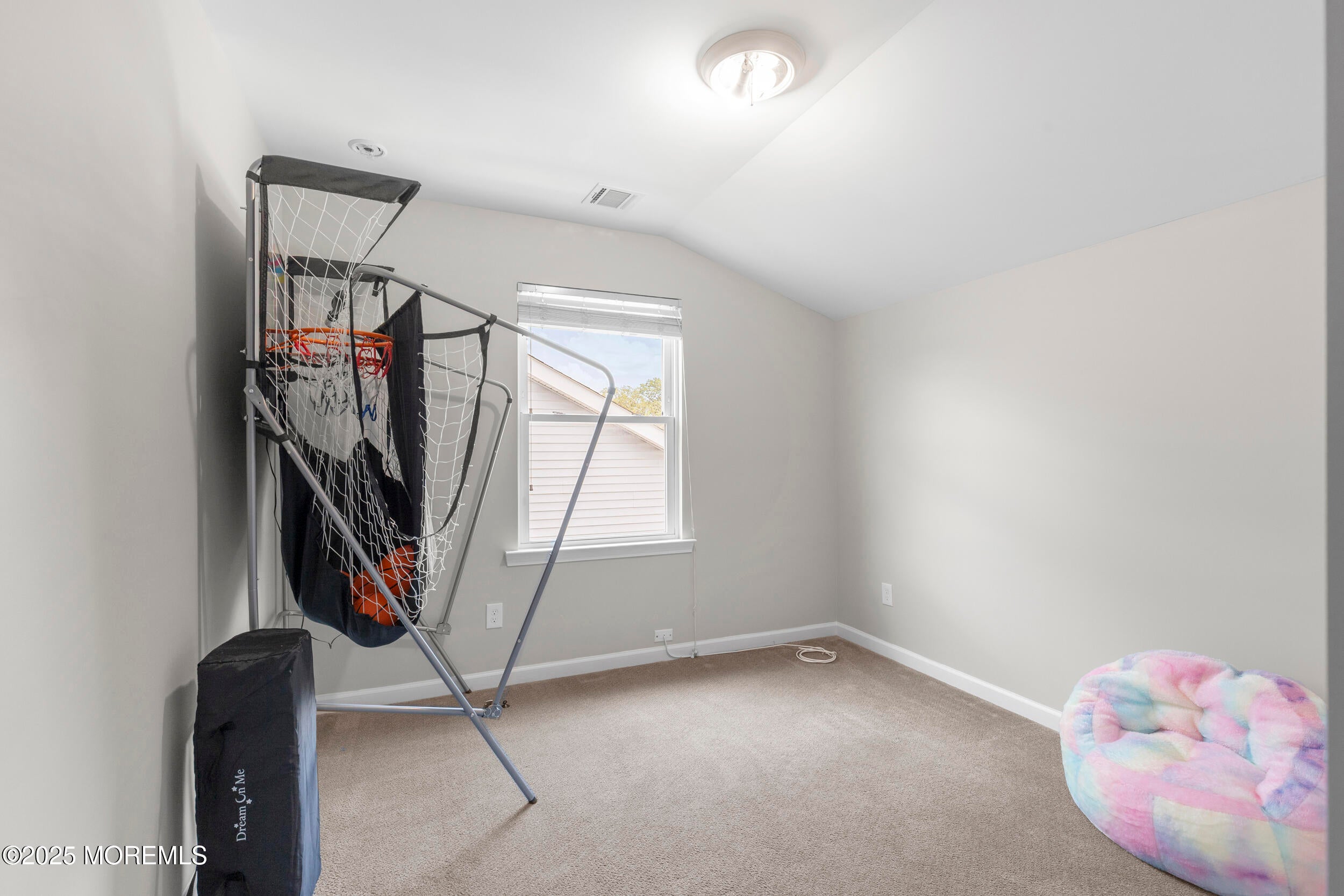 Lakewood, New Jersey, 08701, United States, 10 Bedrooms Bedrooms, ,6 BathroomsBathrooms,Residential,Pending,1973270