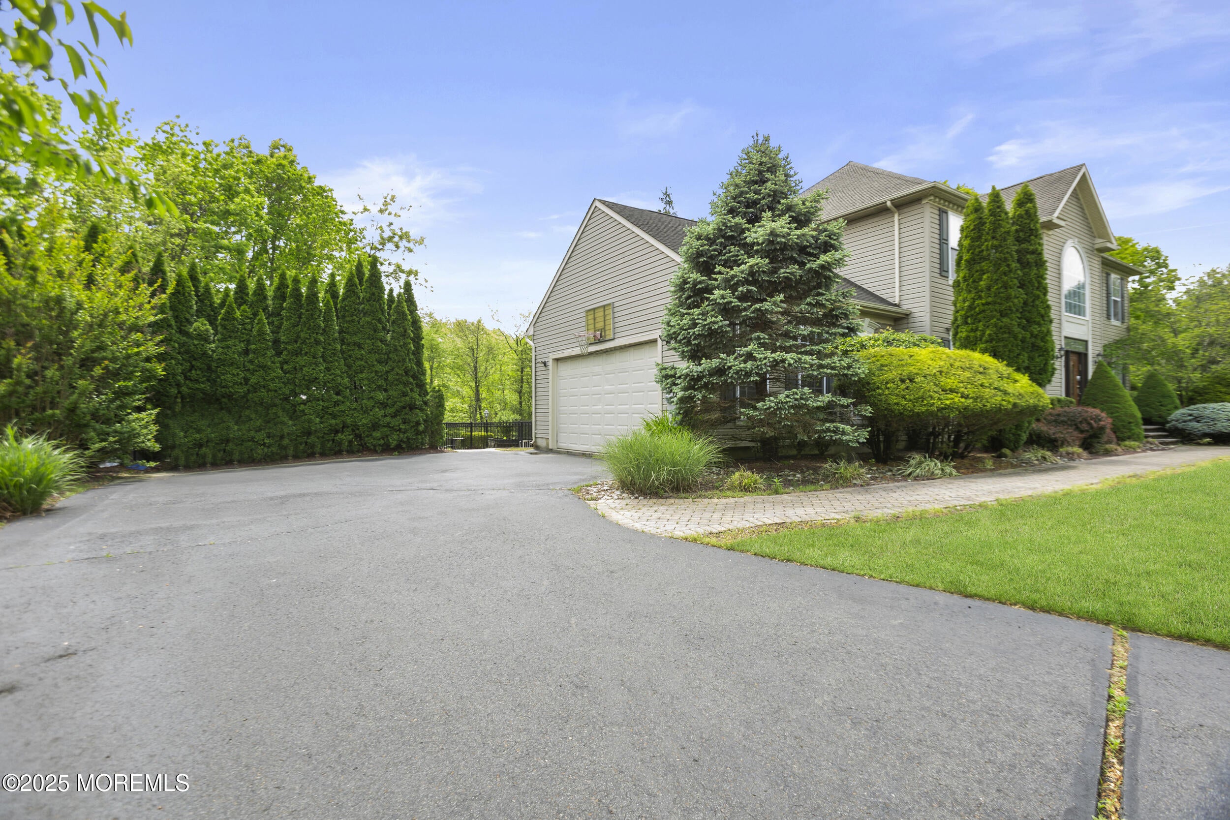 Jackson, New Jersey, 08527, United States, 5 Bedrooms Bedrooms, ,3 BathroomsBathrooms,Residential,Active,1973348